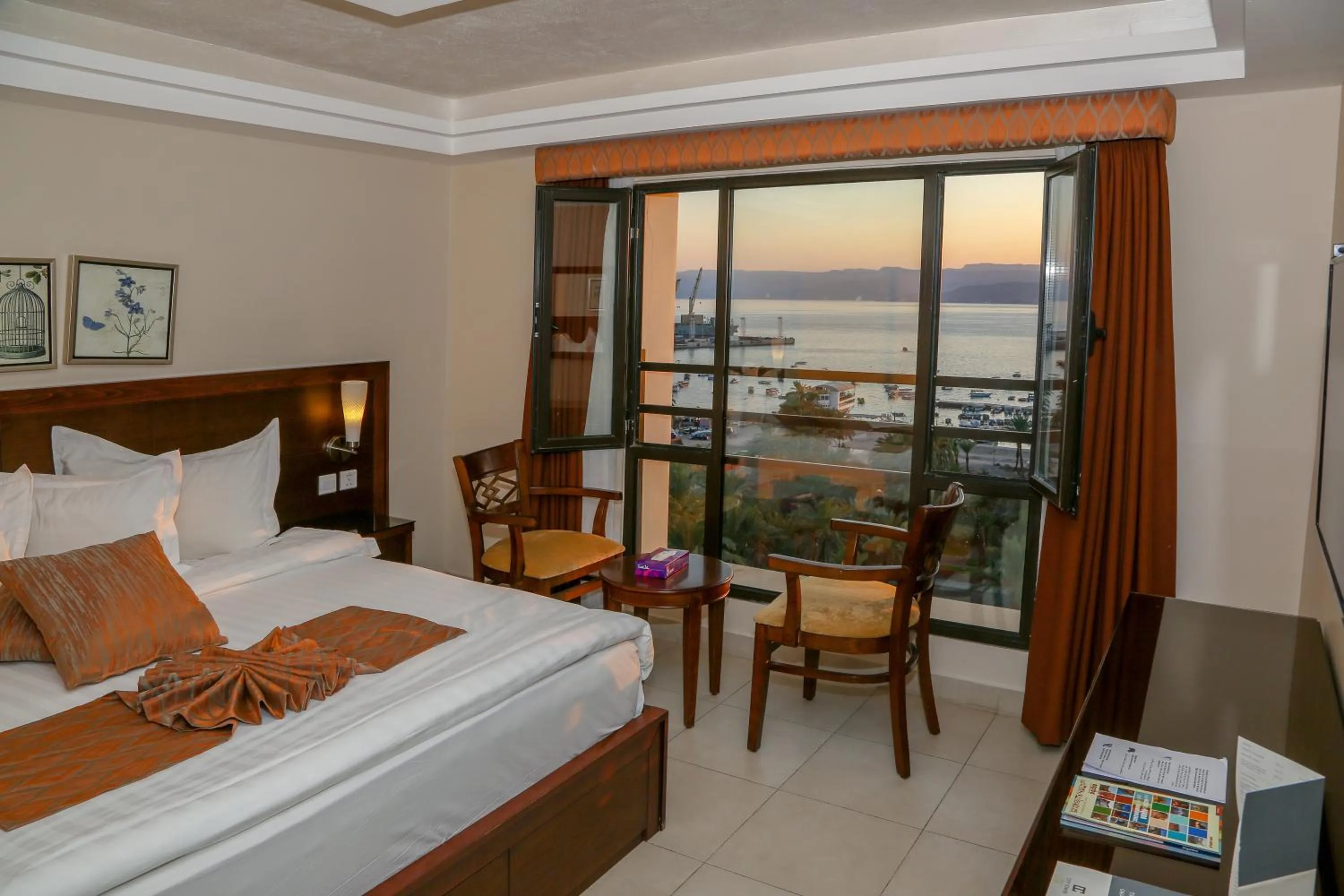 Photo of the whole room, Bed in City Tower Hotel