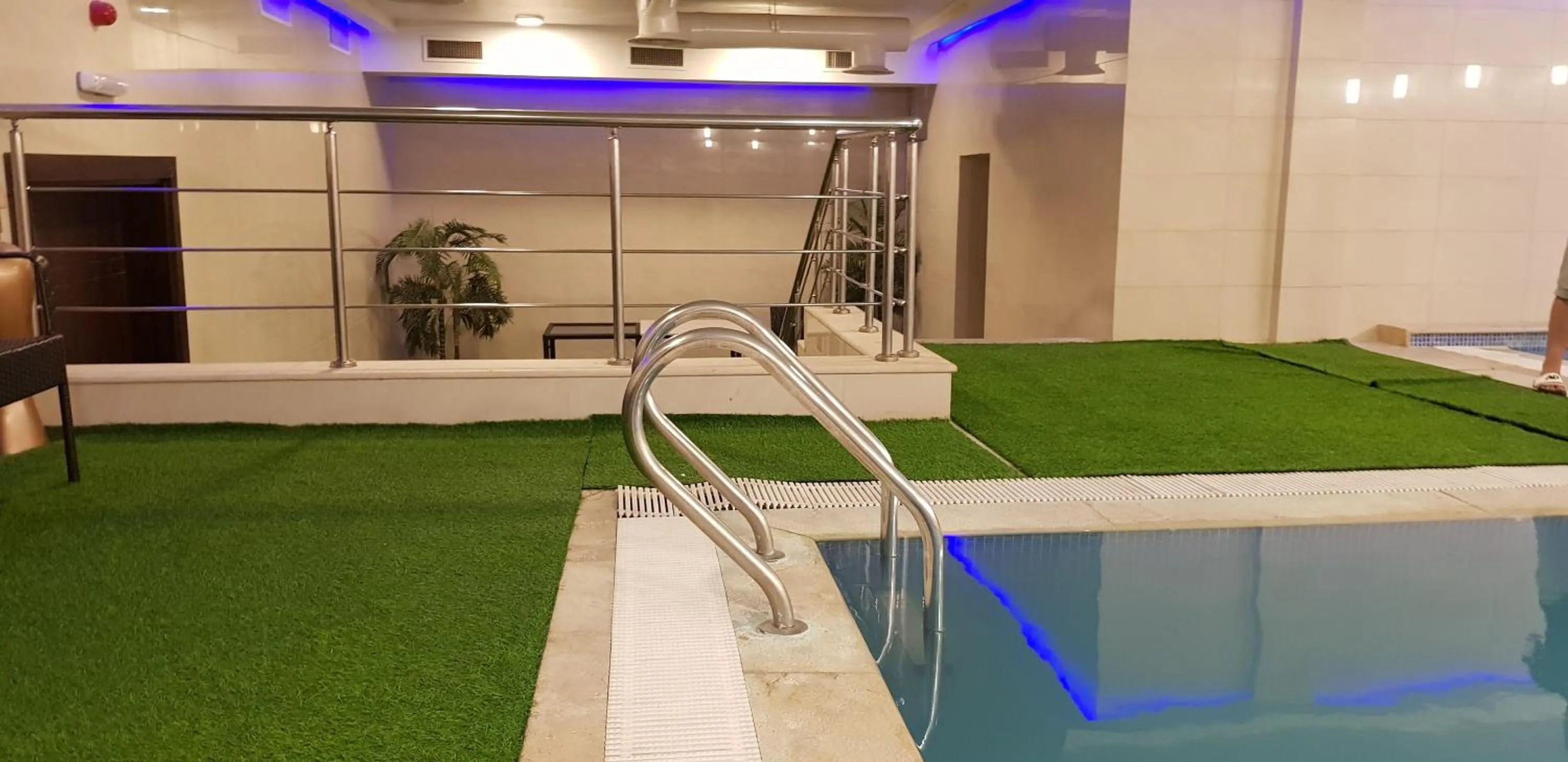 Swimming pool in City Tower Hotel