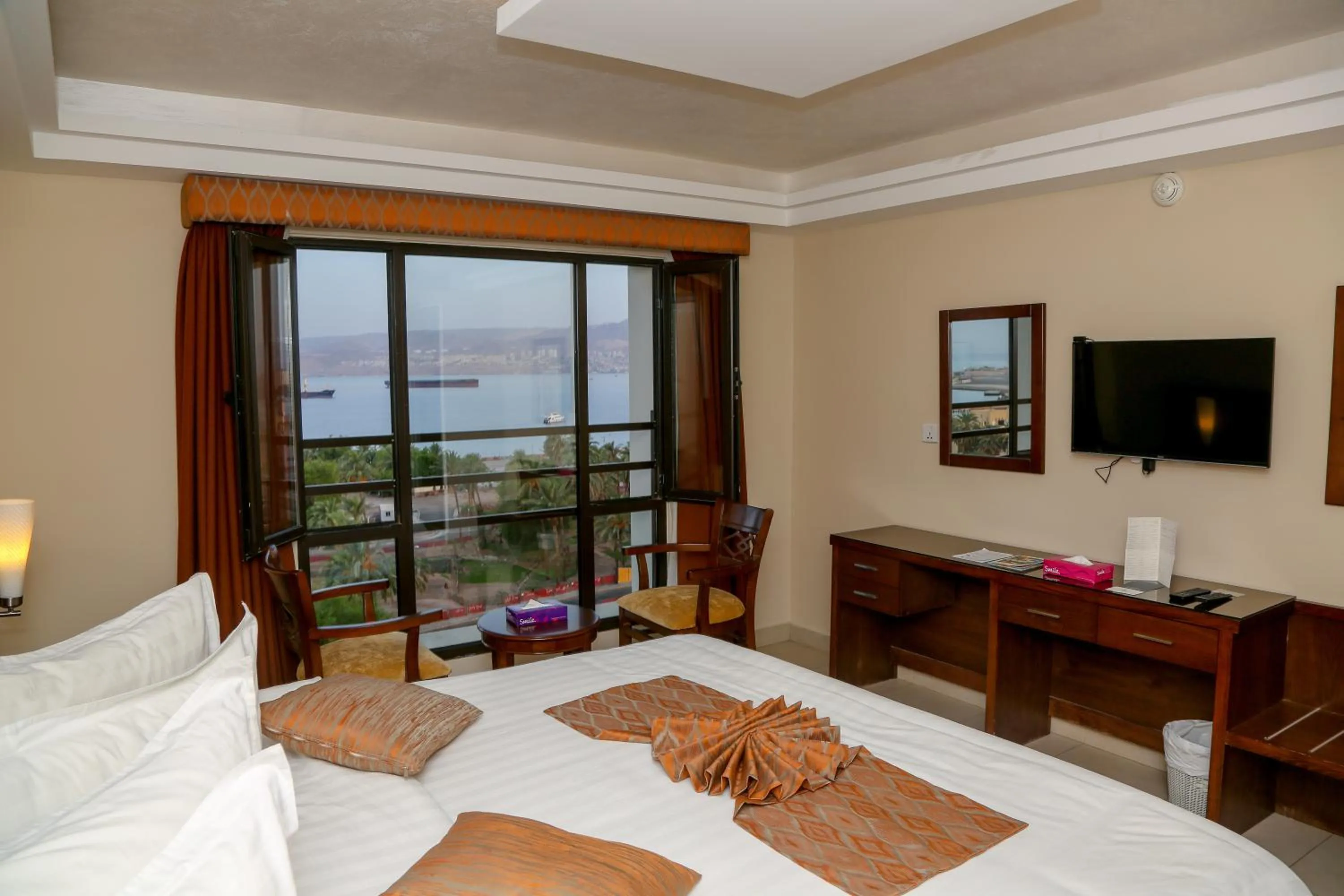 Photo of the whole room, Bed in City Tower Hotel