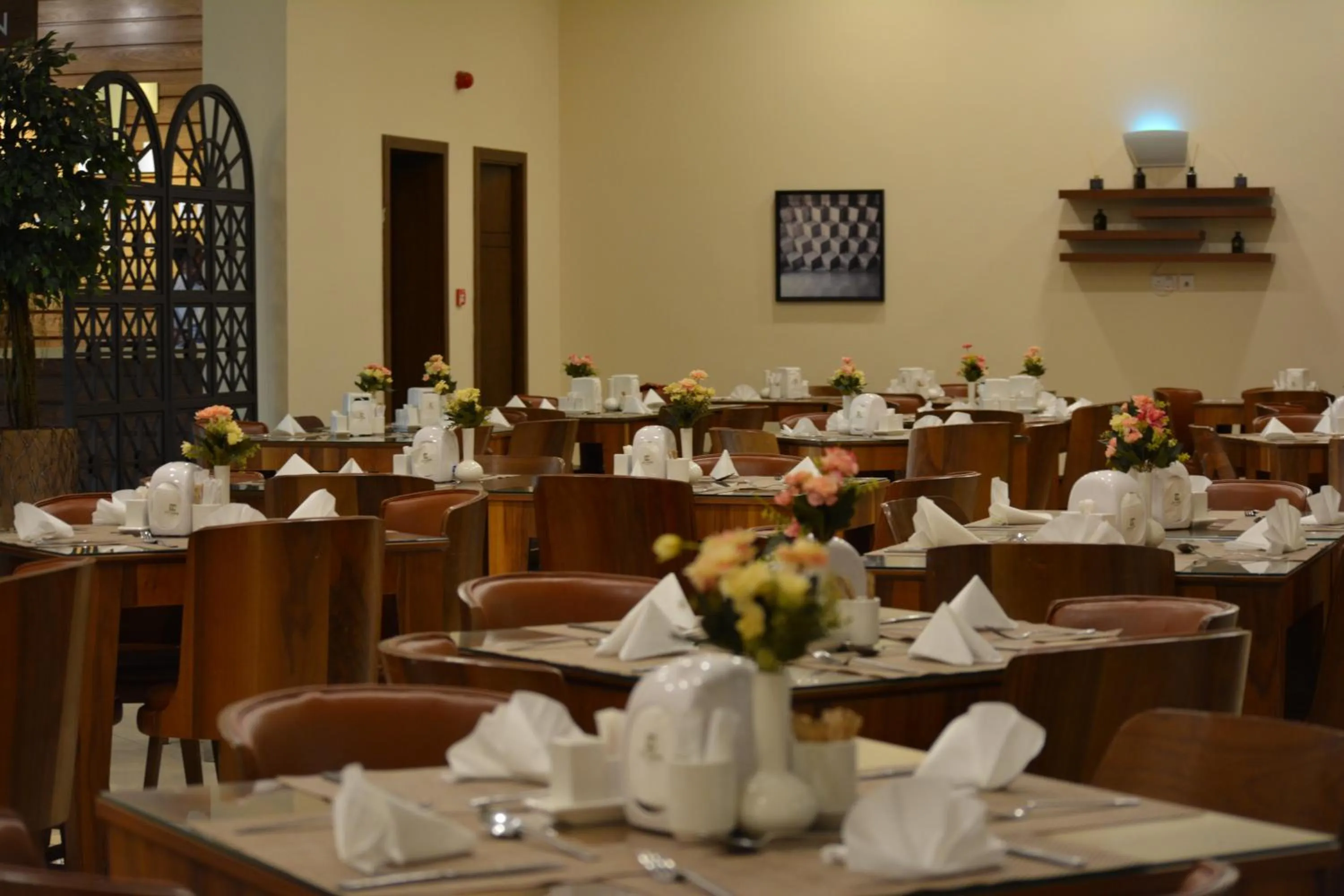 Dining area in City Tower Hotel