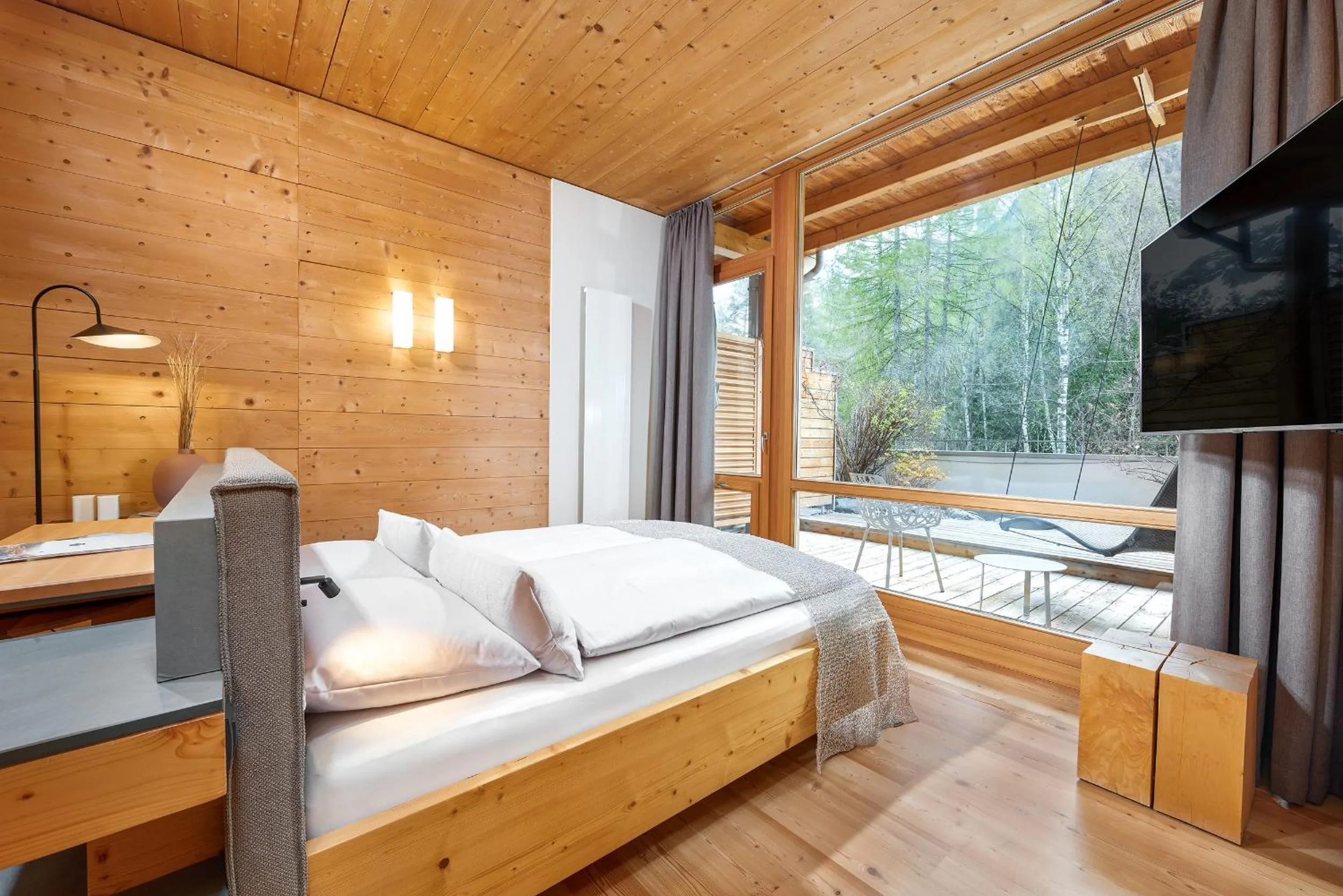 Bed in Naturhotel Waldklause