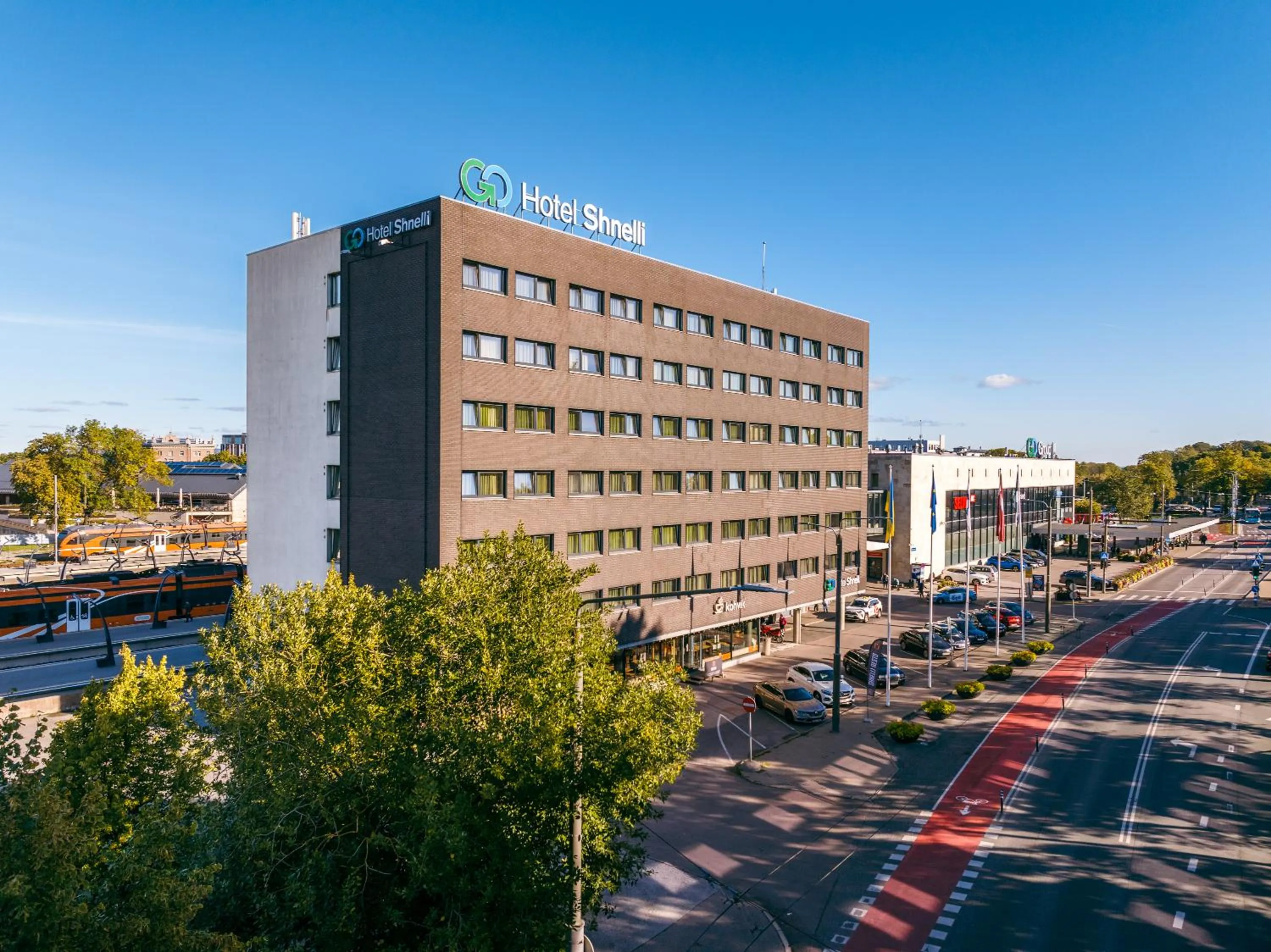 Property building in Go Hotel Shnelli