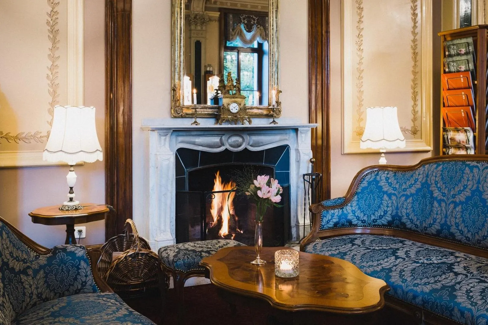 Lounge or bar in Grandhotel Giessbach