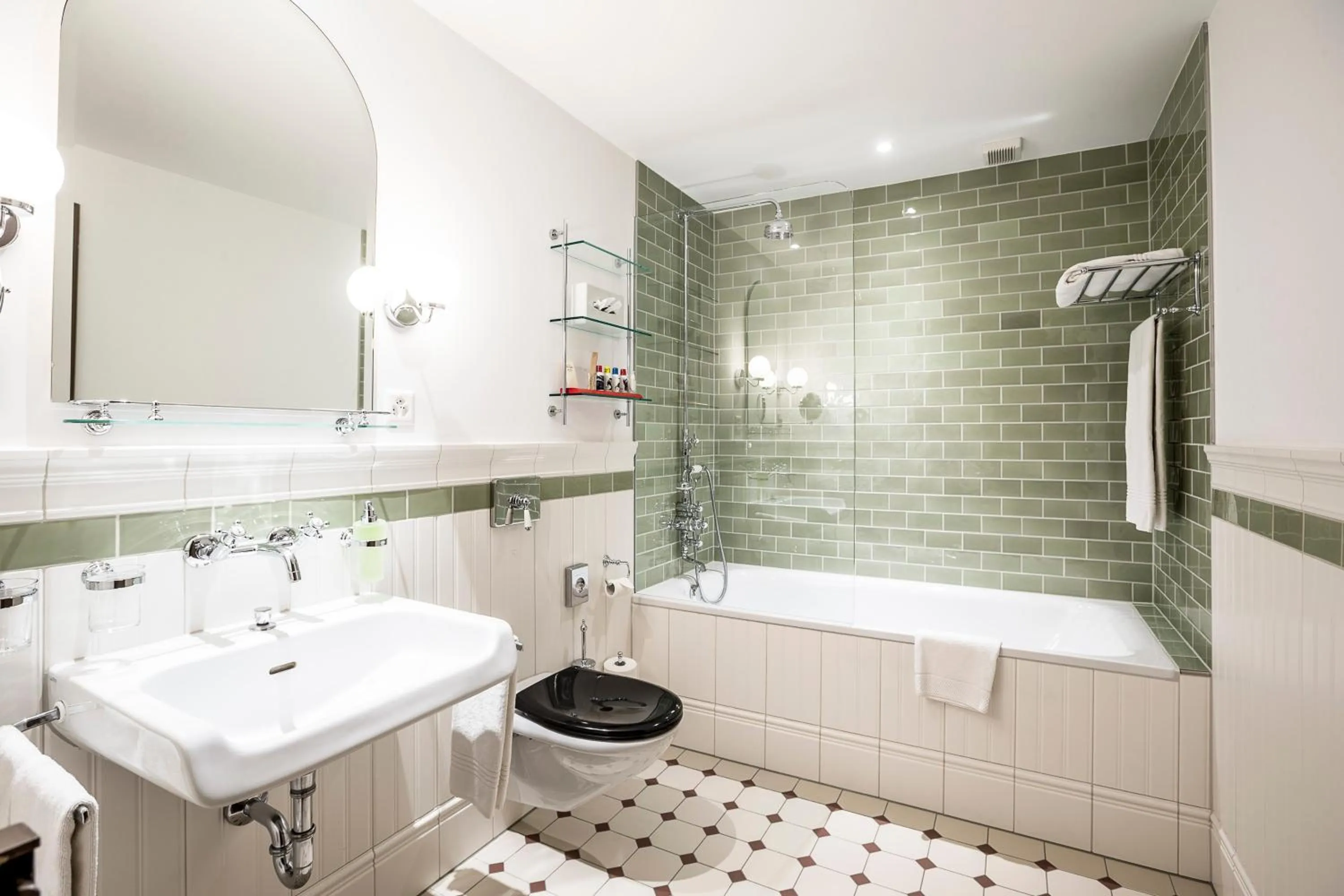 Bathroom in Grandhotel Giessbach