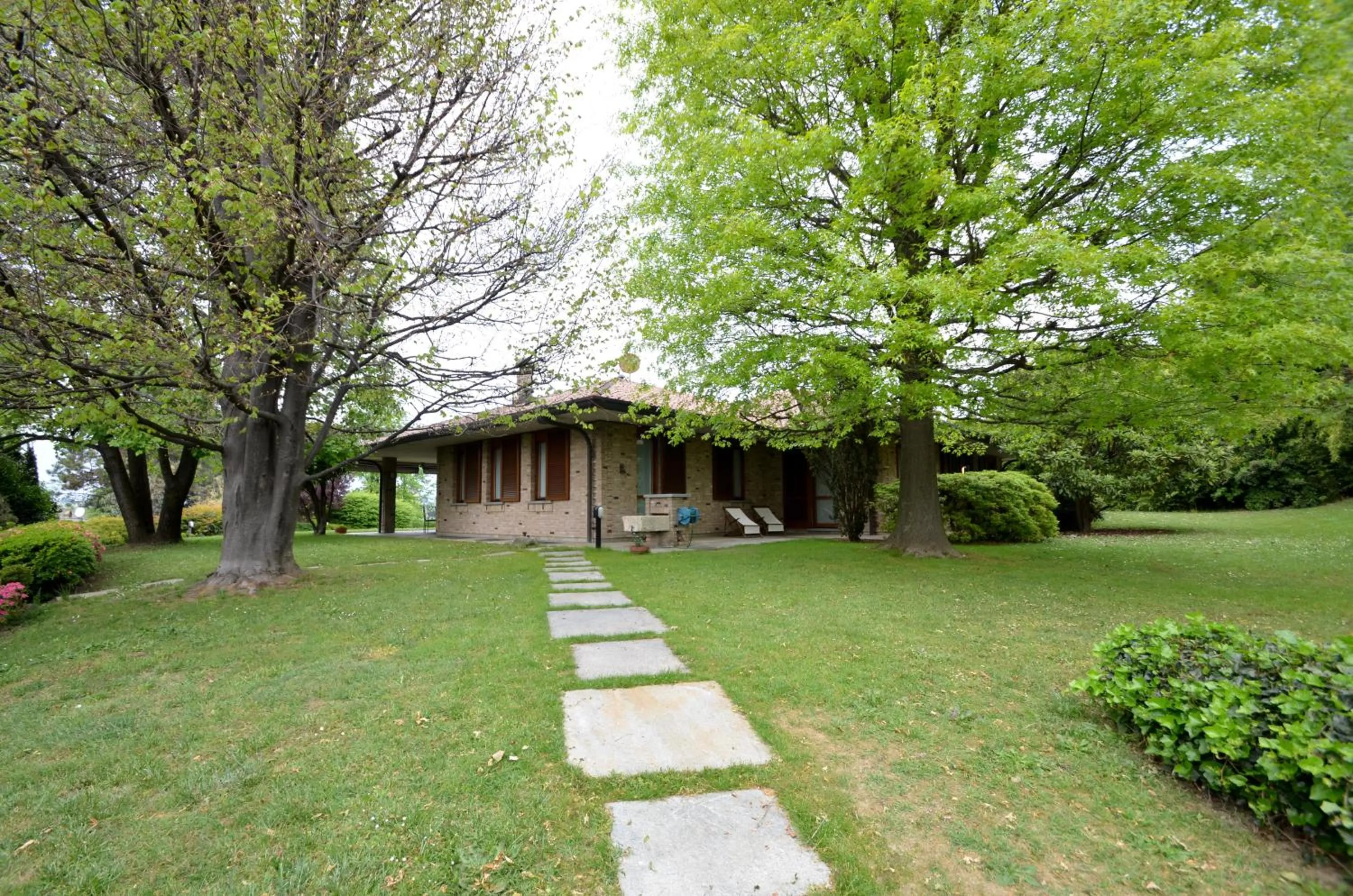 Property building in Villa Onorina