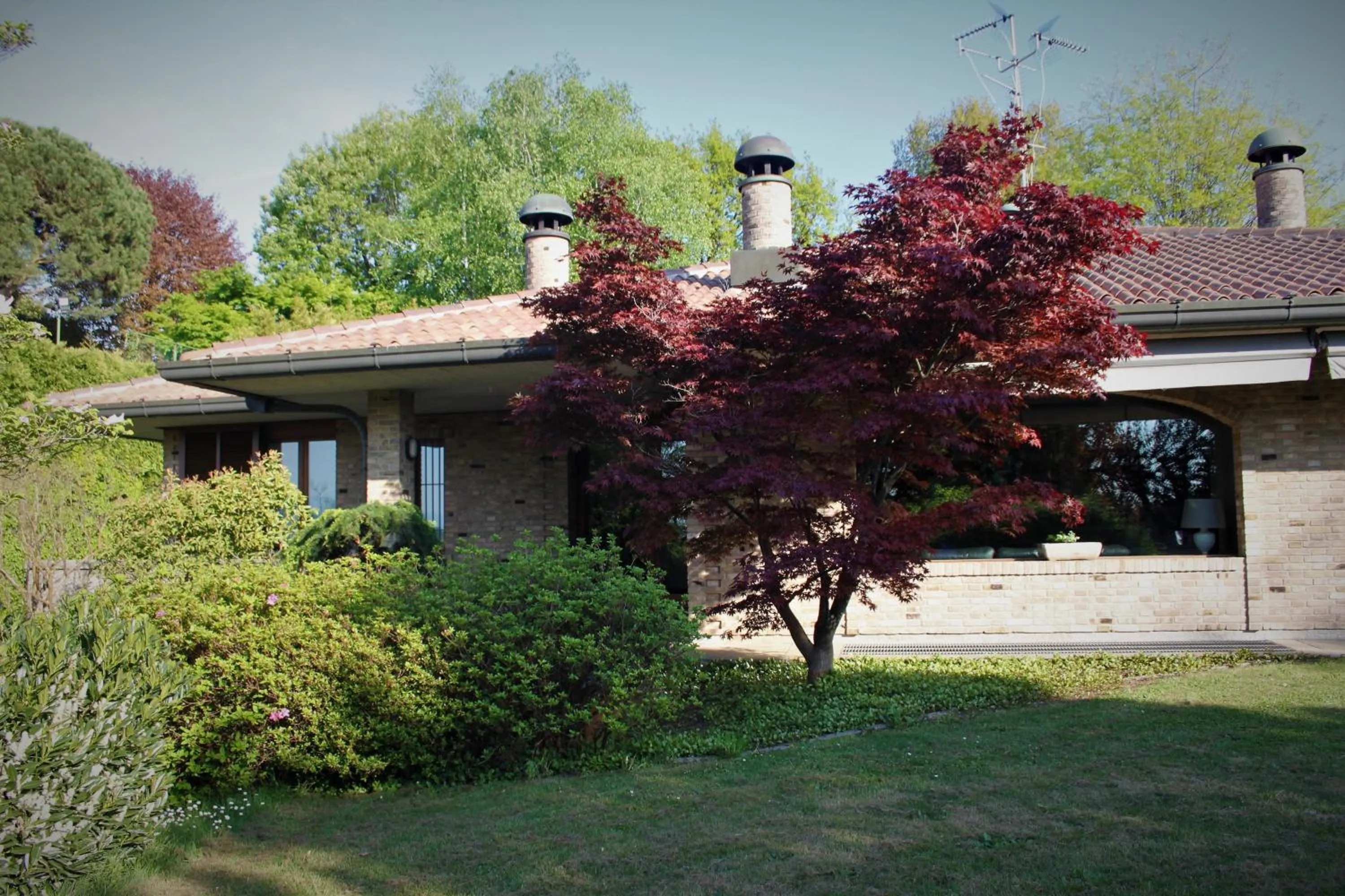 Property building in Villa Onorina