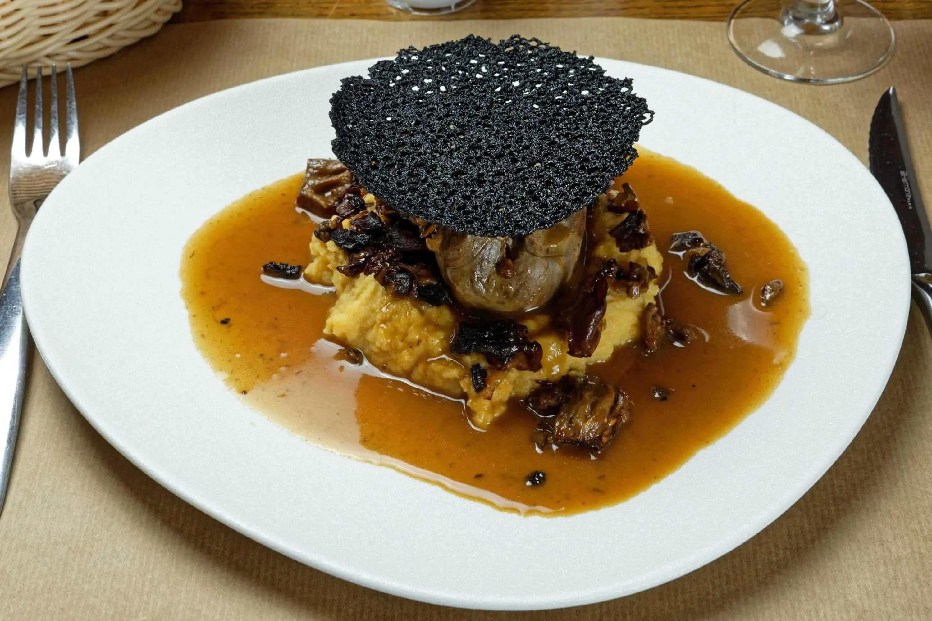 Food close-up in Contact Hôtel du Commerce et son restaurant Côte à Côte