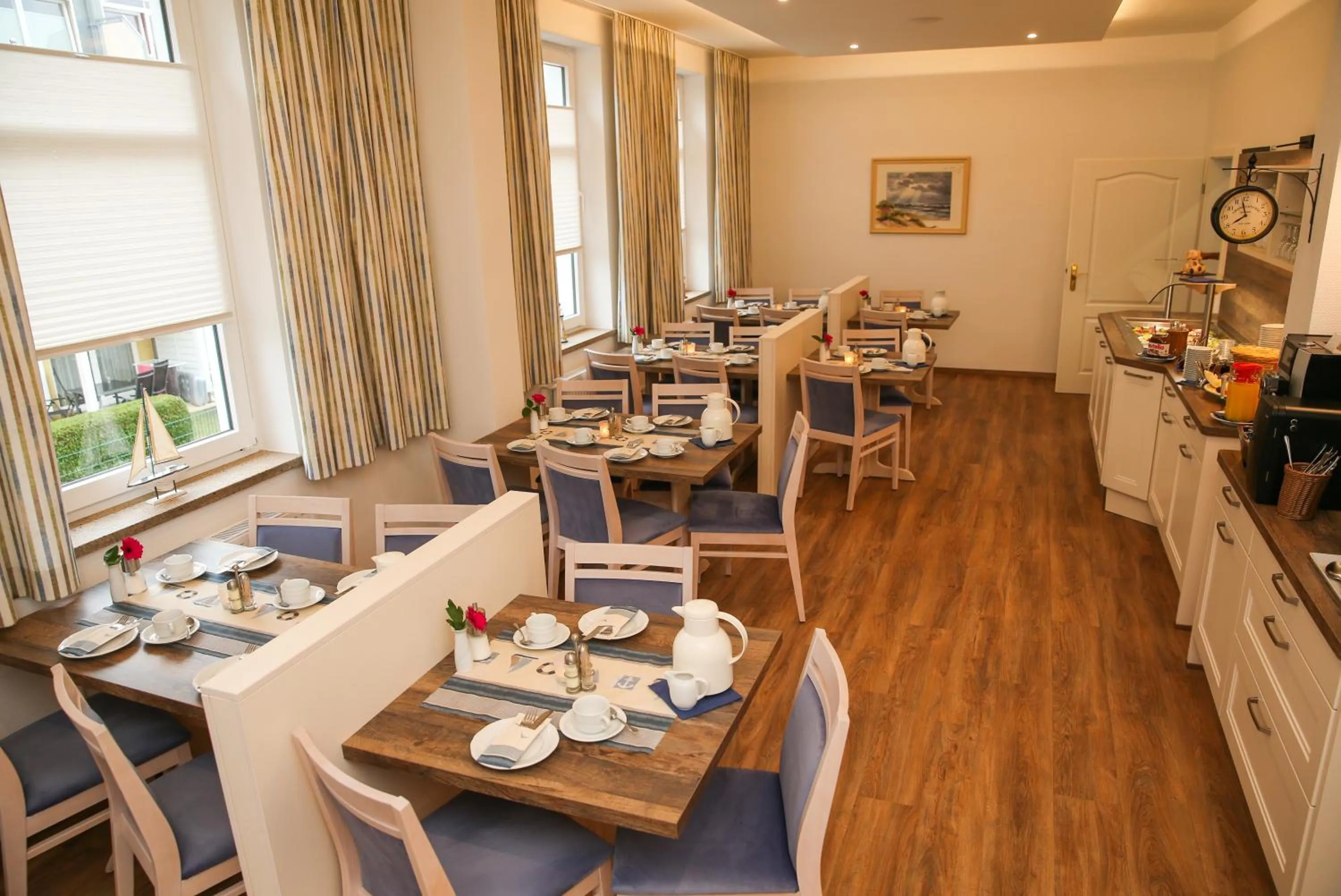 Breakfast in Hotel Esplanade Garni