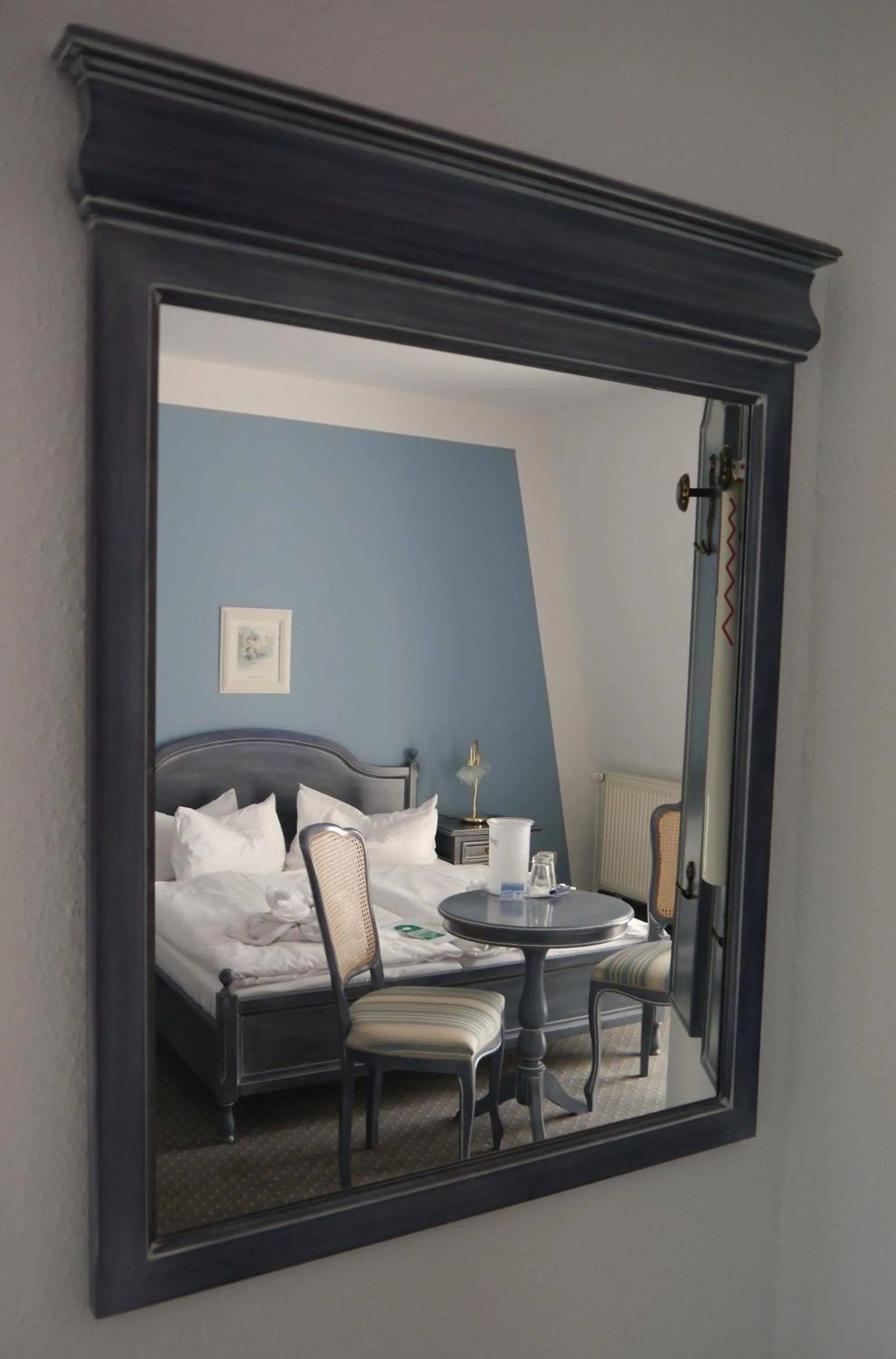 Photo of the whole room, Bed in Hotel Esplanade Garni