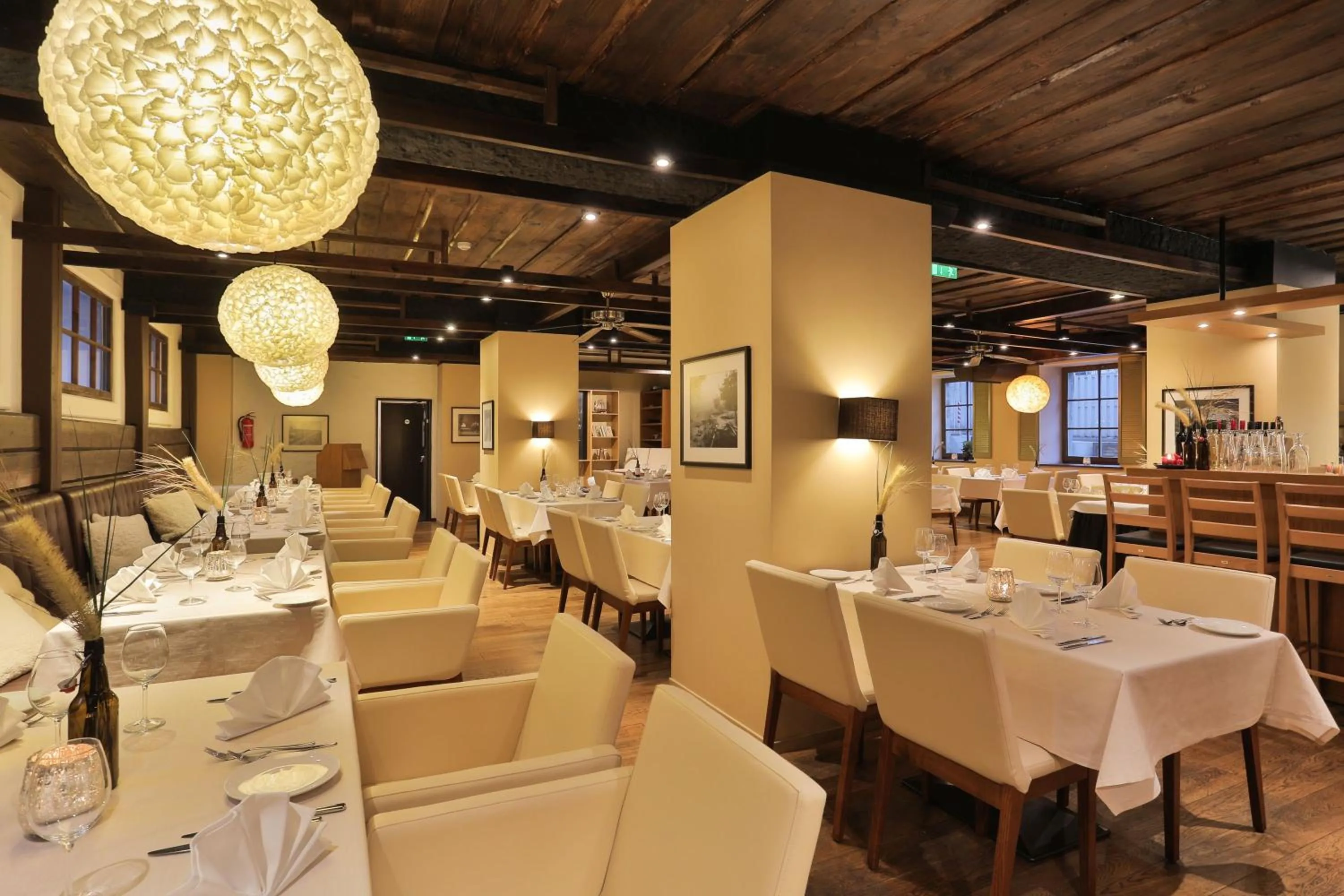 Restaurant/places to eat in Kreutzwald Hotel Tallinn