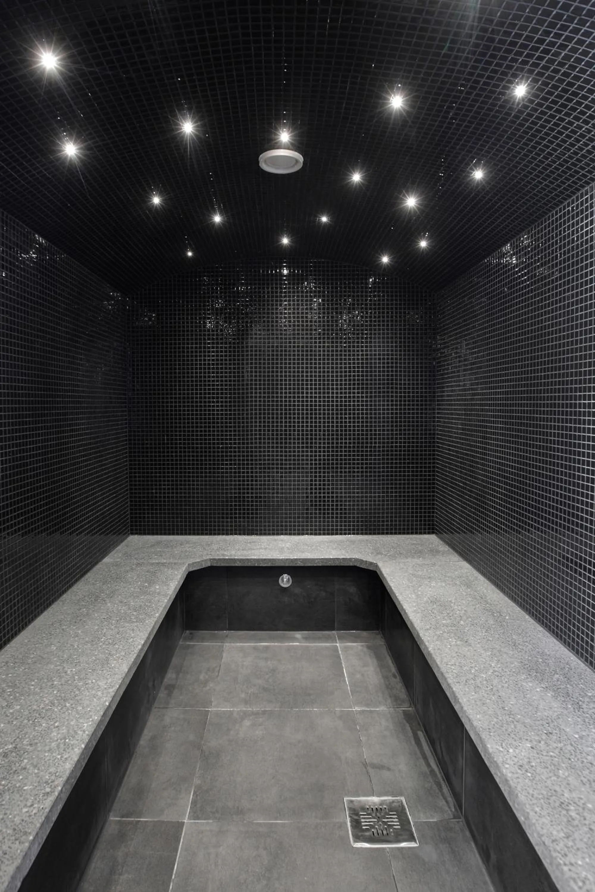 Spa and wellness centre/facilities in Kreutzwald Hotel Tallinn