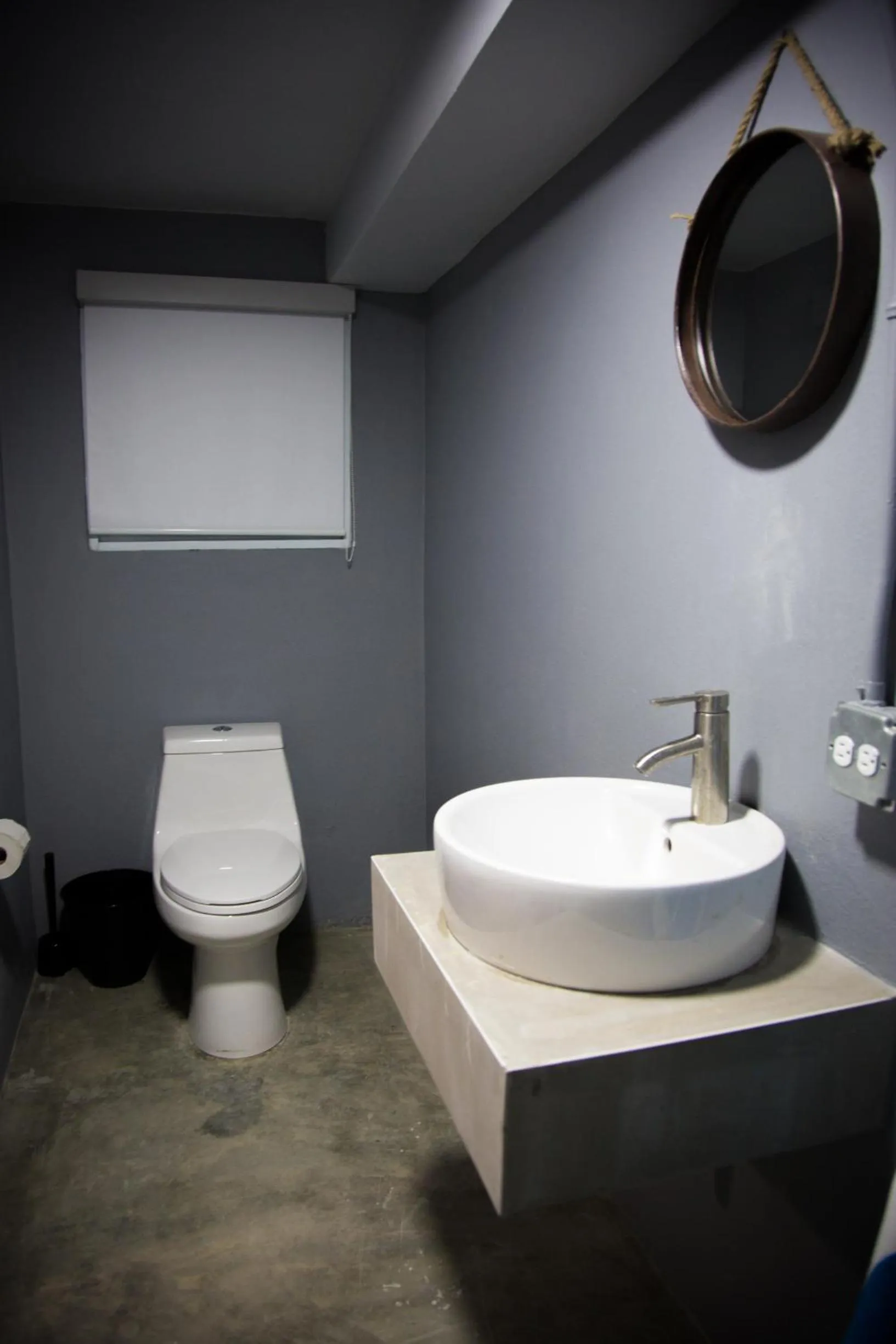 Toilet in Nomada Urban Beach Hostel- Calle Loiza