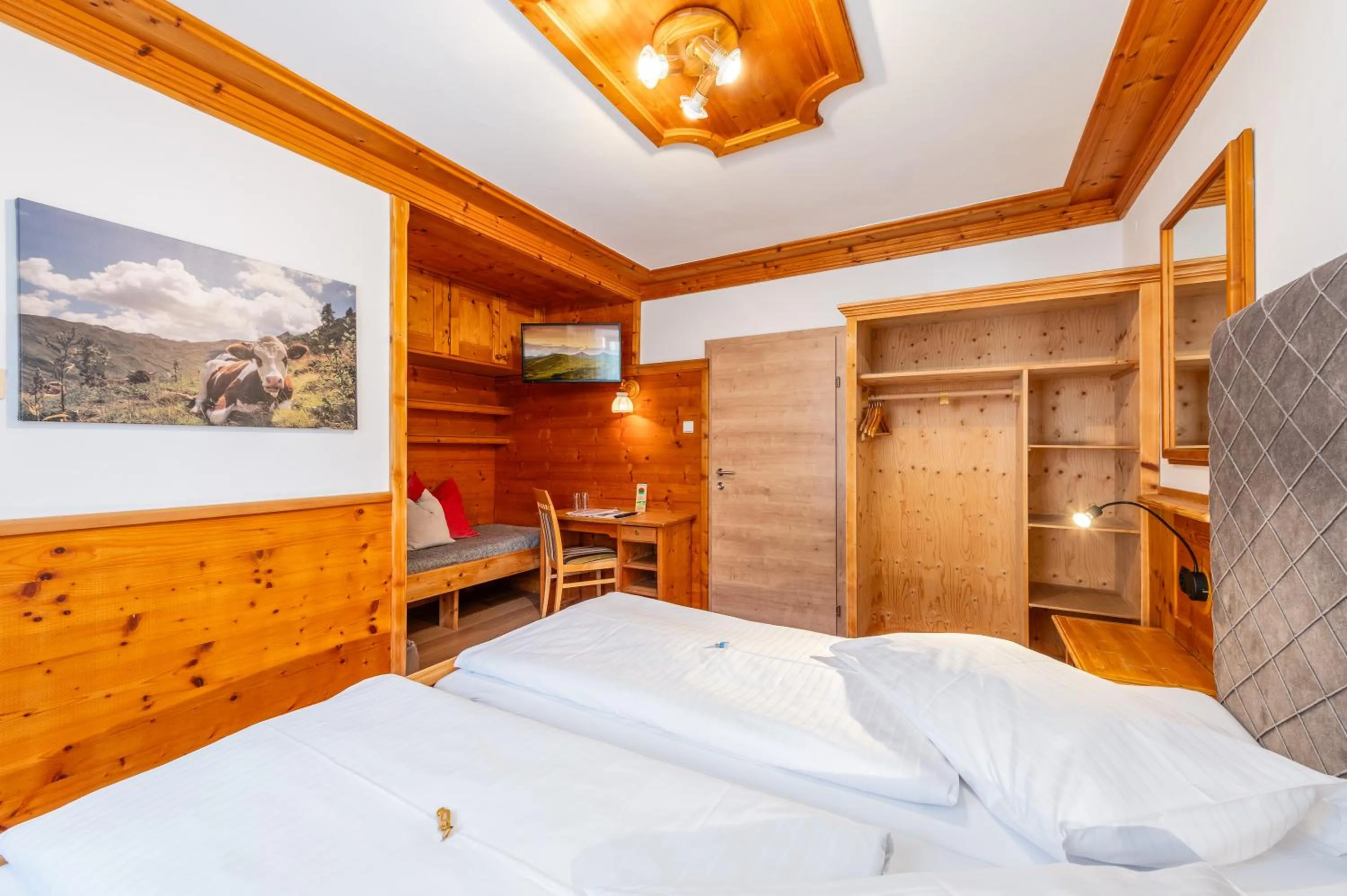 Bedroom, Bed in Hotel Kollerhof