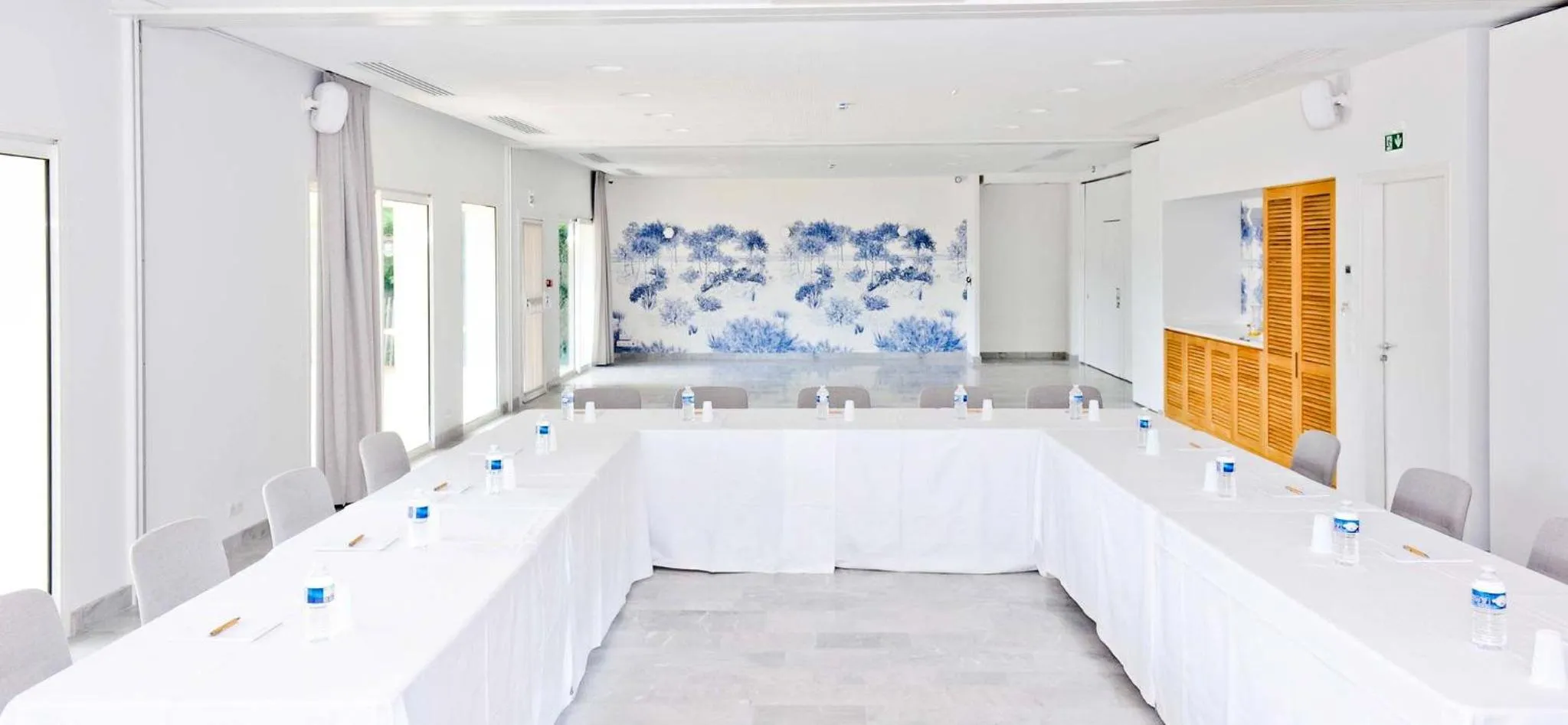 Meeting/conference room, Bed in Hôtel Les Grenettes