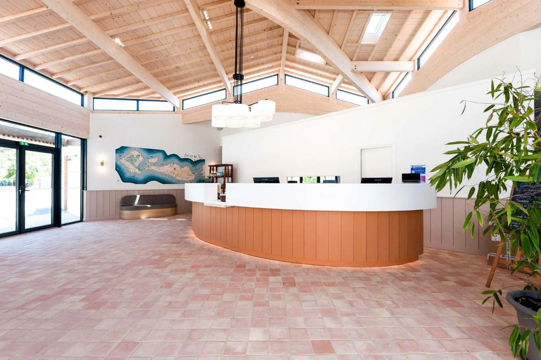 Lobby or reception in Hôtel Les Grenettes