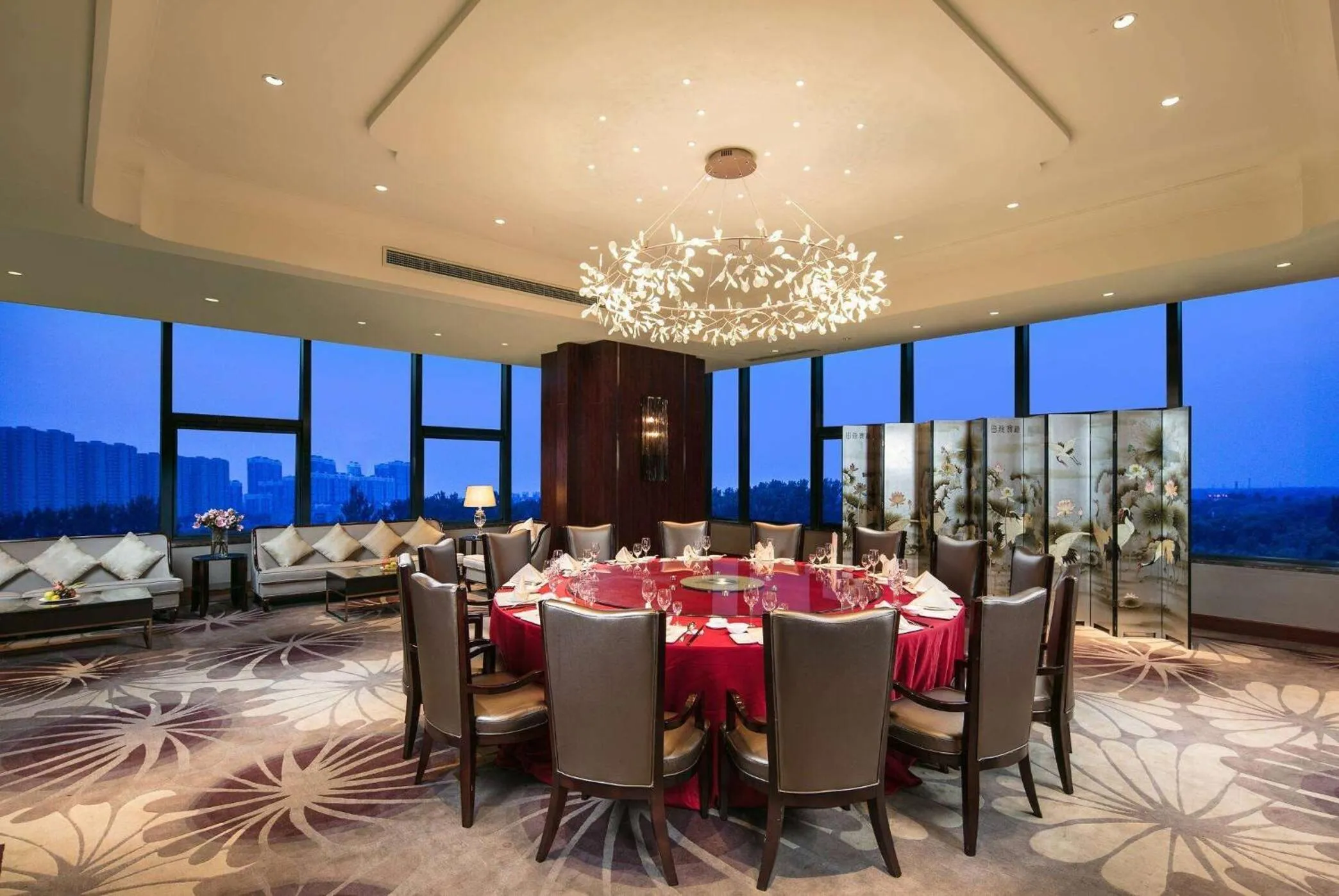 Restaurant/places to eat in Ramada Heze