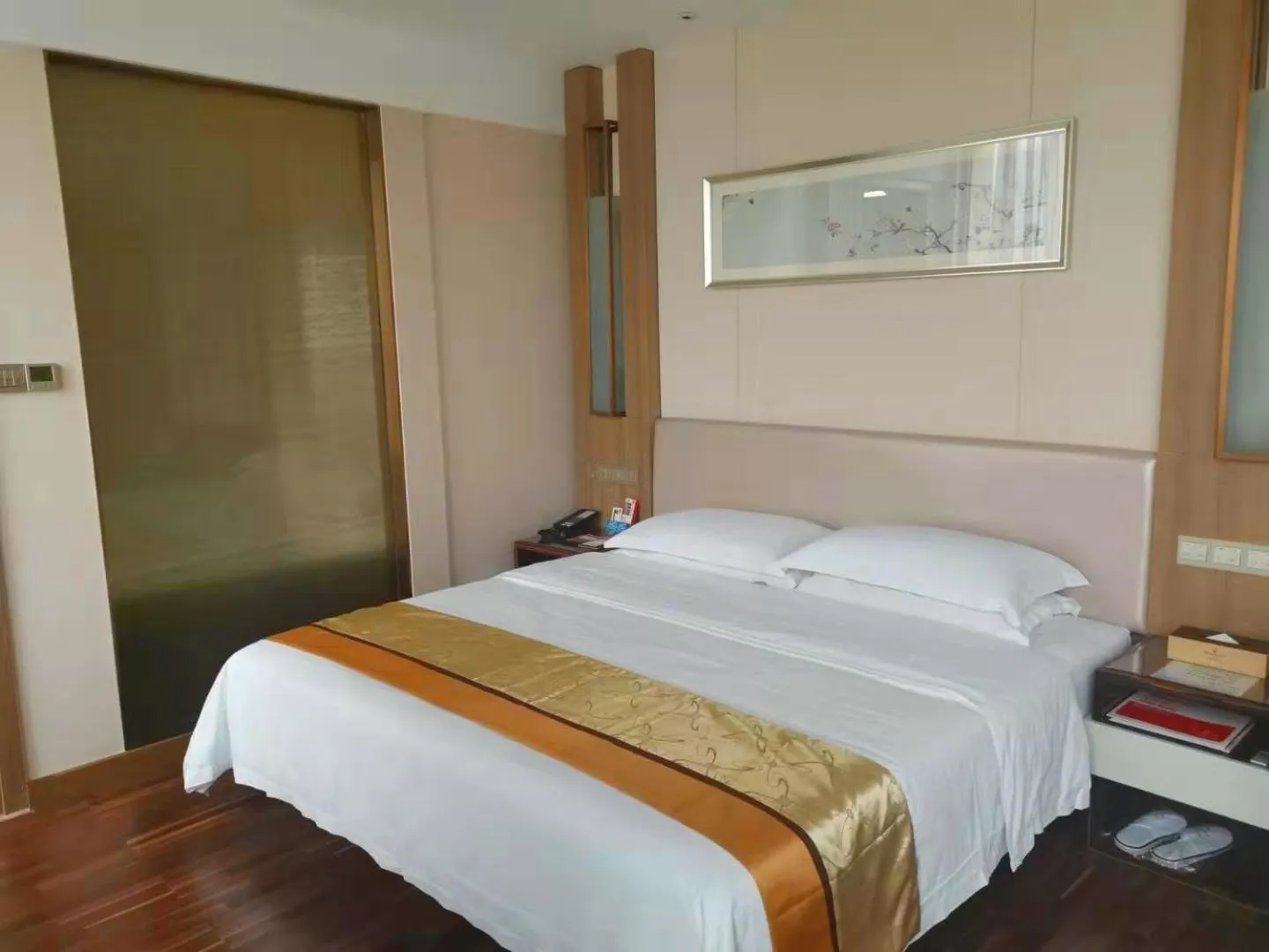 Bedroom, Bed in Ramada Heze