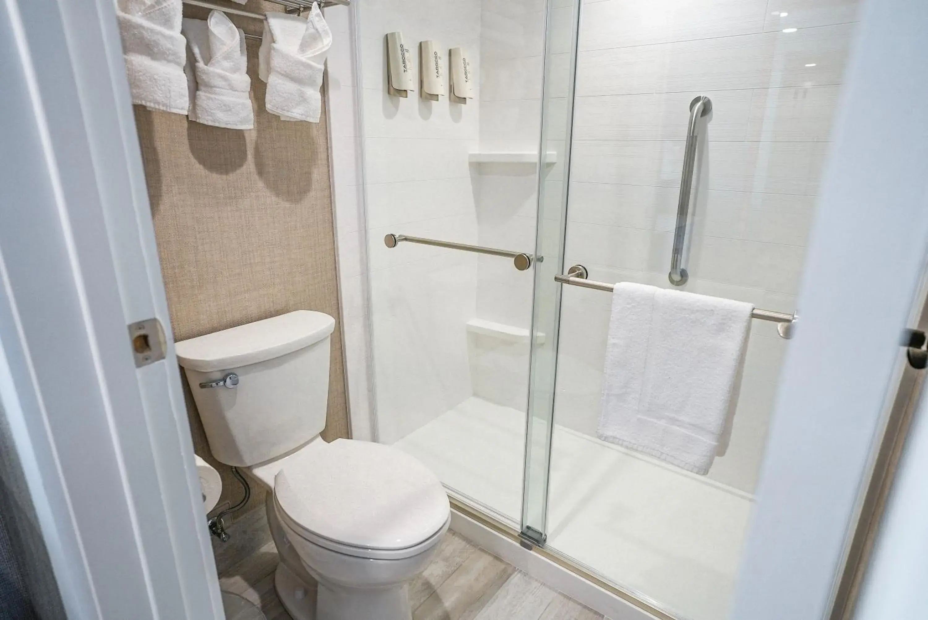 Superior King or Twin Room in Spray Beach Hotel Superior King or Twin Room in Spray Beach Hotel