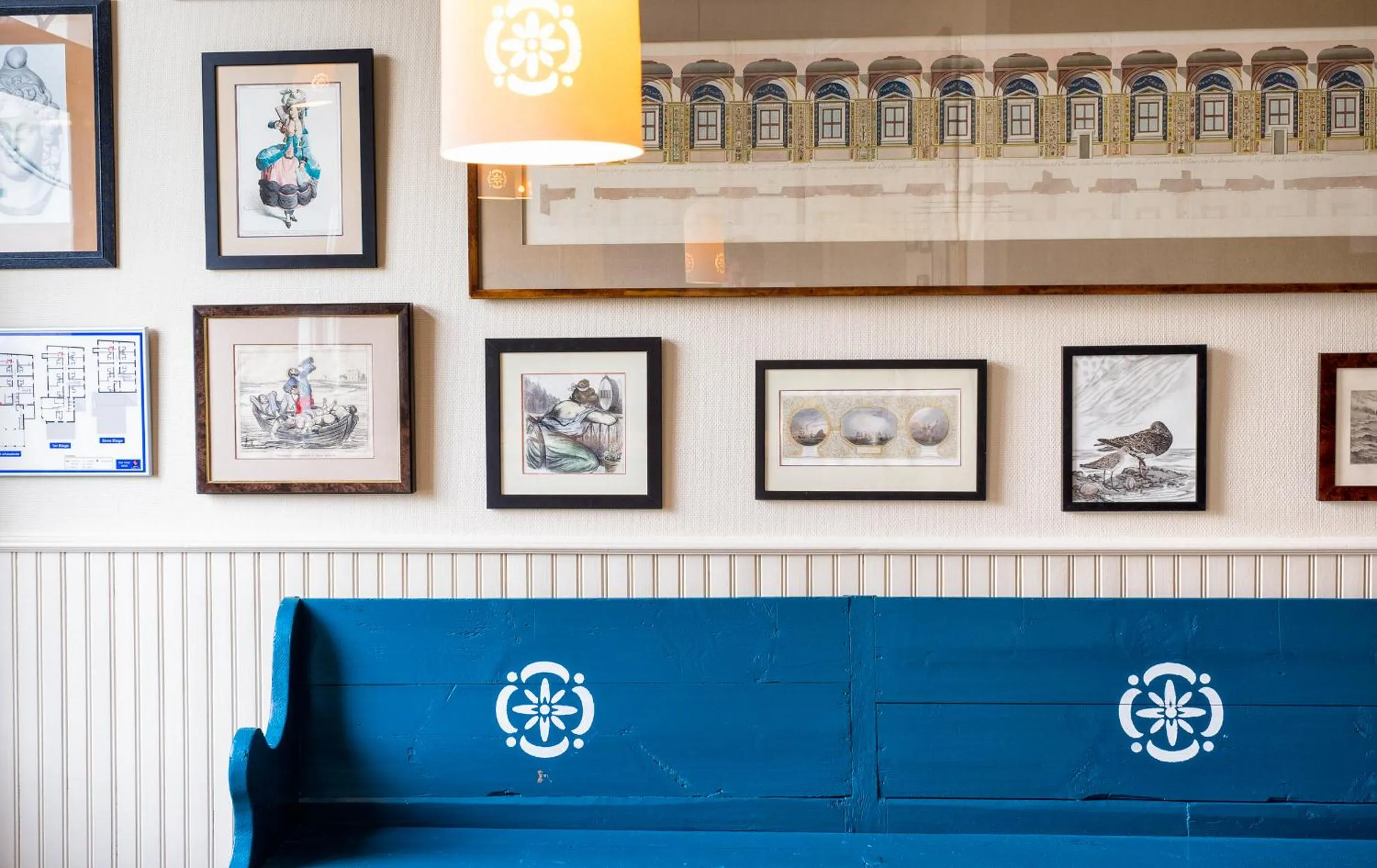 Lobby or reception in The Originals Boutique Hôtel La Villa Ouest & Spa