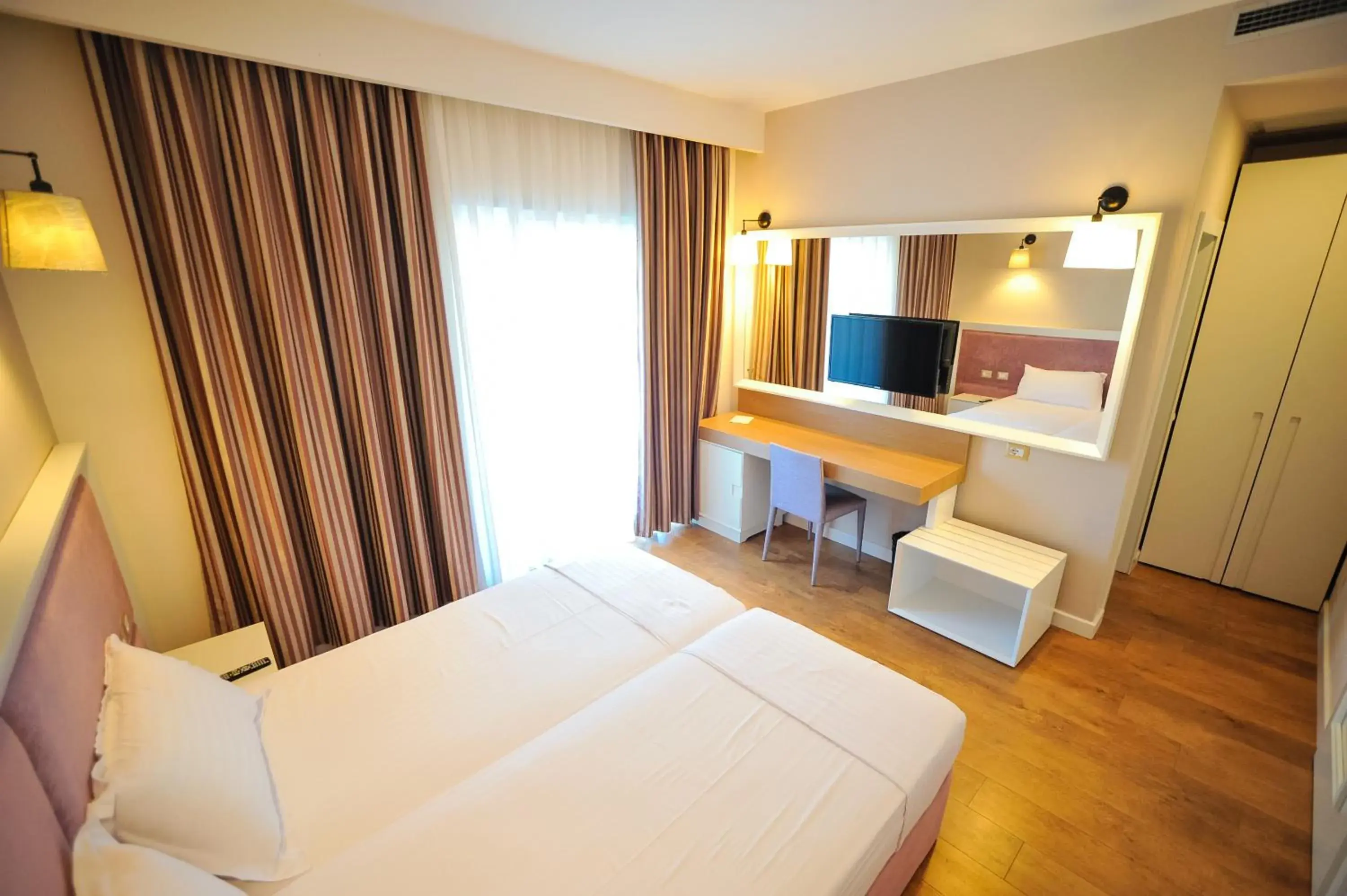 Superior Double or Twin Room - single occupancy in Sandy Beach Resort Superior Double or Twin Room - single occupancy in Sandy Beach Resort