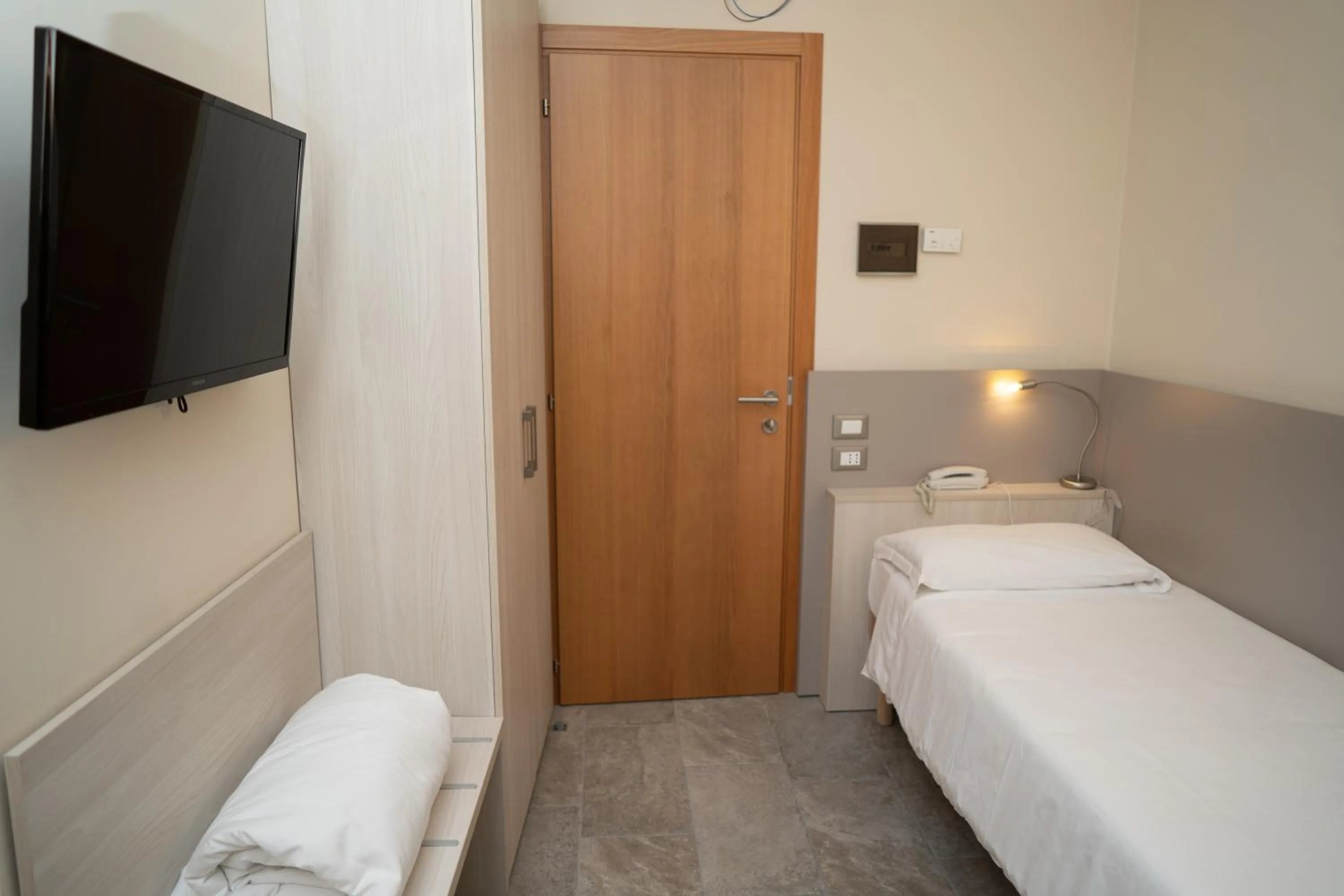 TV and multimedia, Bed in Hotel Europa