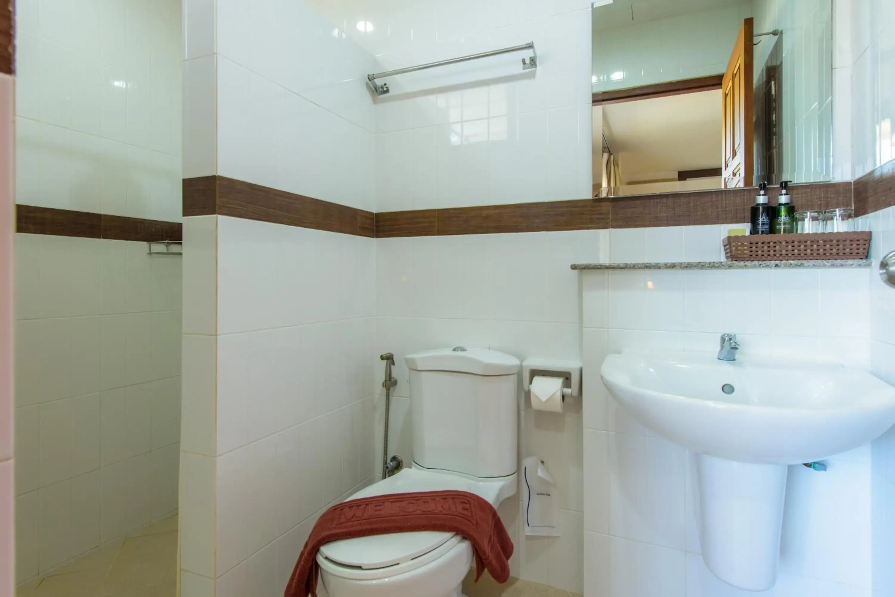 Bathroom in Baan Grood Arcadia Resort & Spa Bathroom in Baan Grood Arcadia Resort & Spa