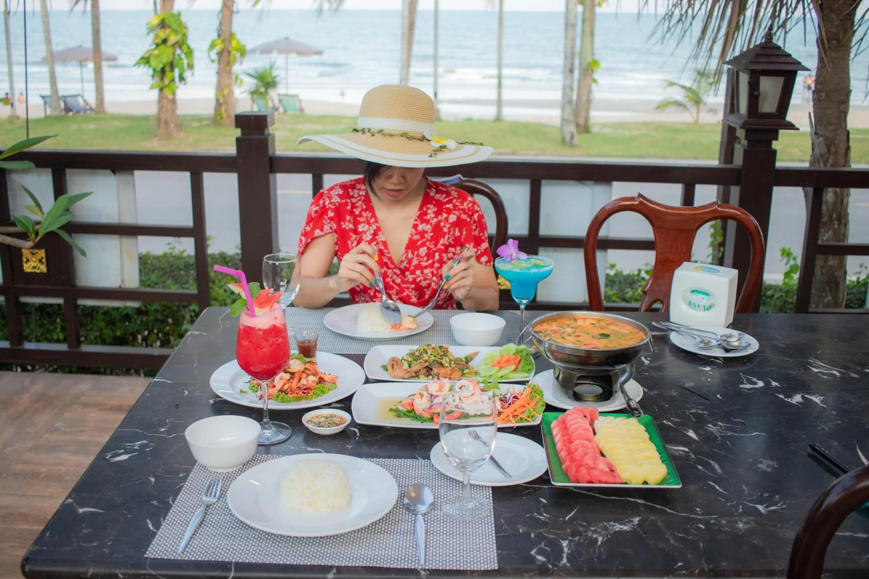 Food and drinks in Baan Grood Arcadia Resort & Spa