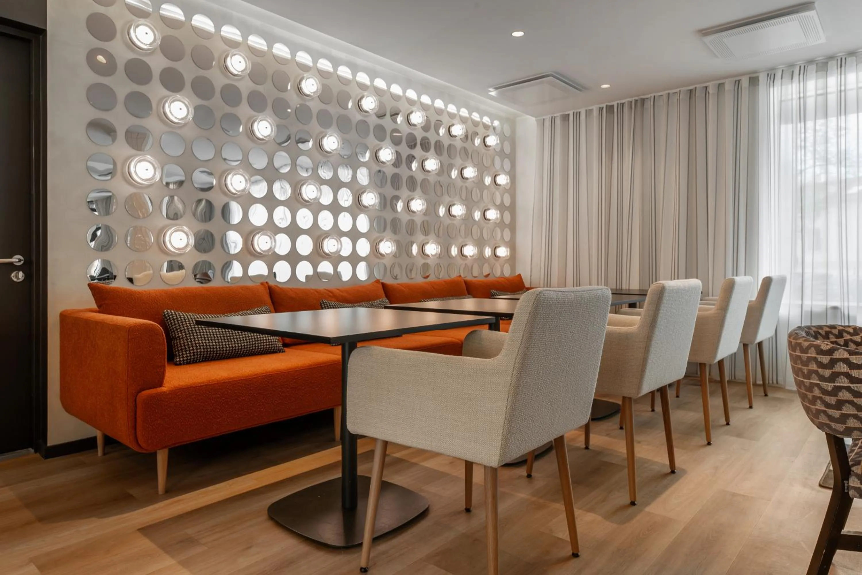 Restaurant/places to eat in ibis Styles Tallinn