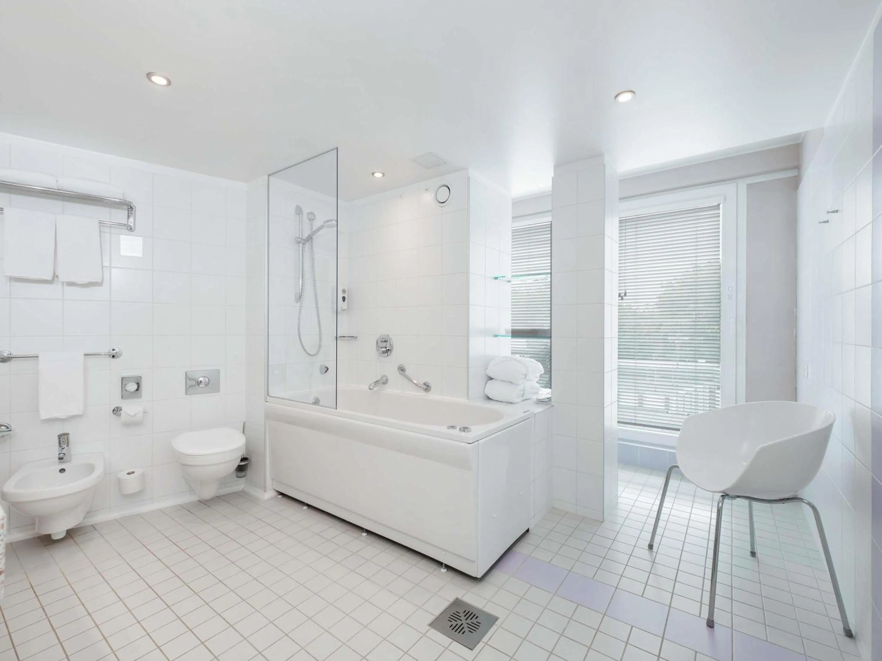 Bedroom in ibis Styles Tallinn