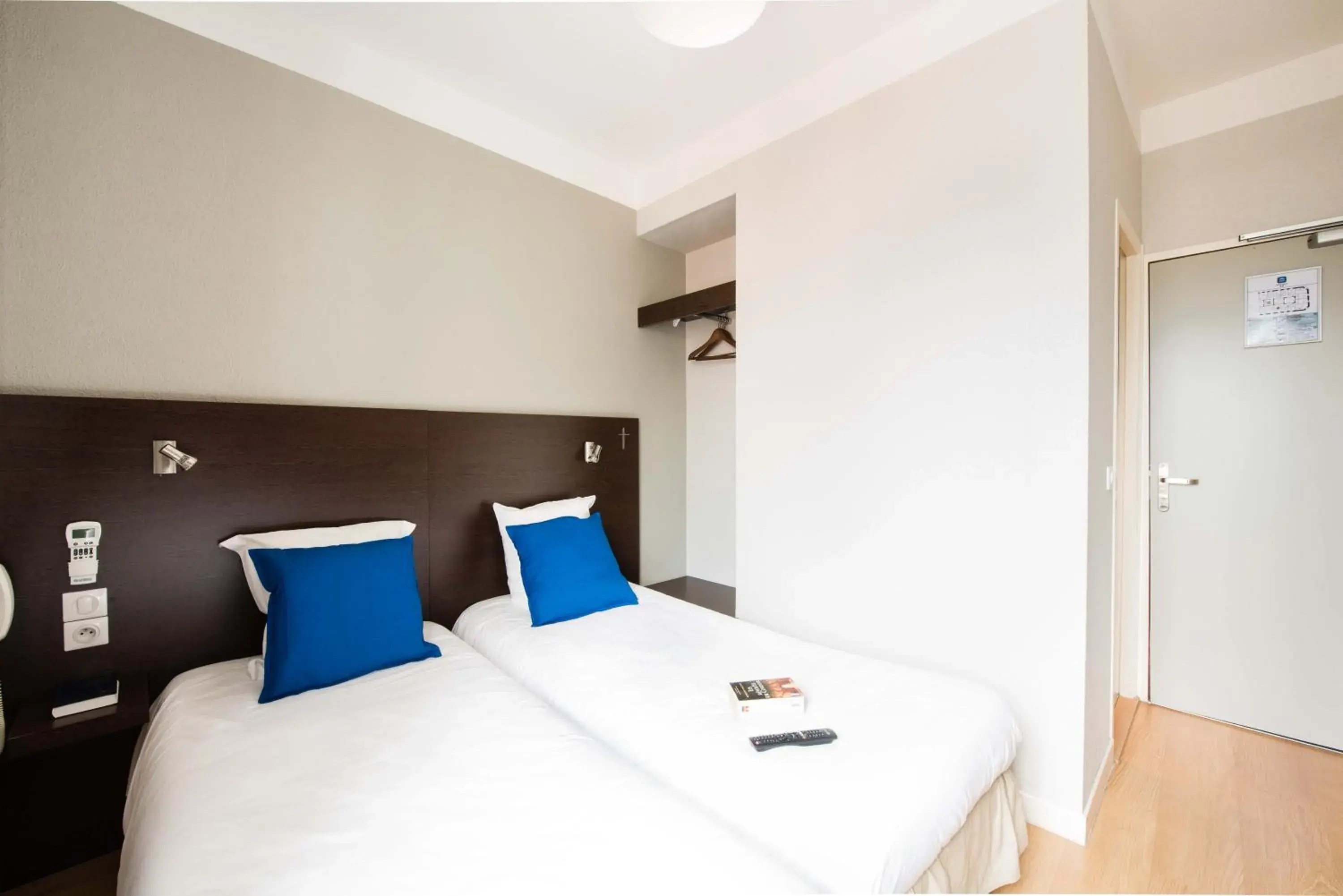 Photo of the whole room in Hôtel Atrium Photo of the whole room in Hôtel Atrium