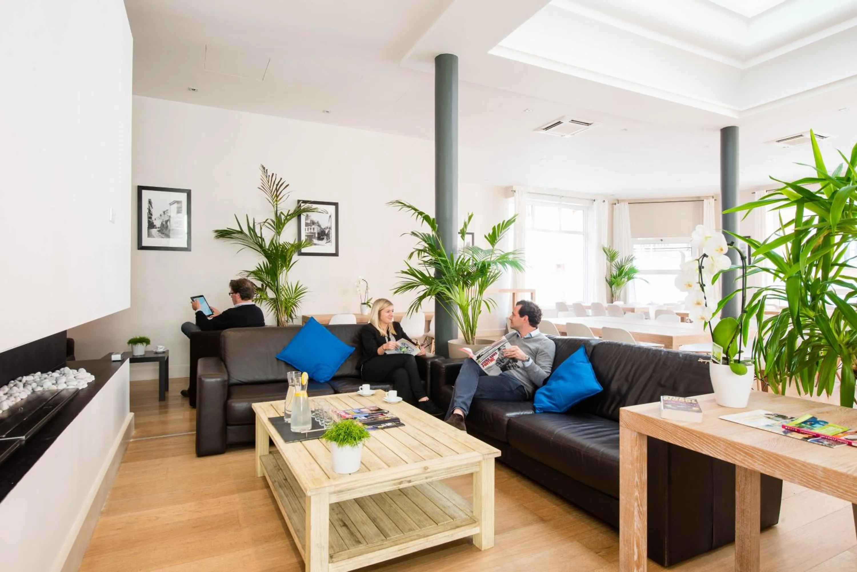 Lounge or bar in Hôtel Atrium