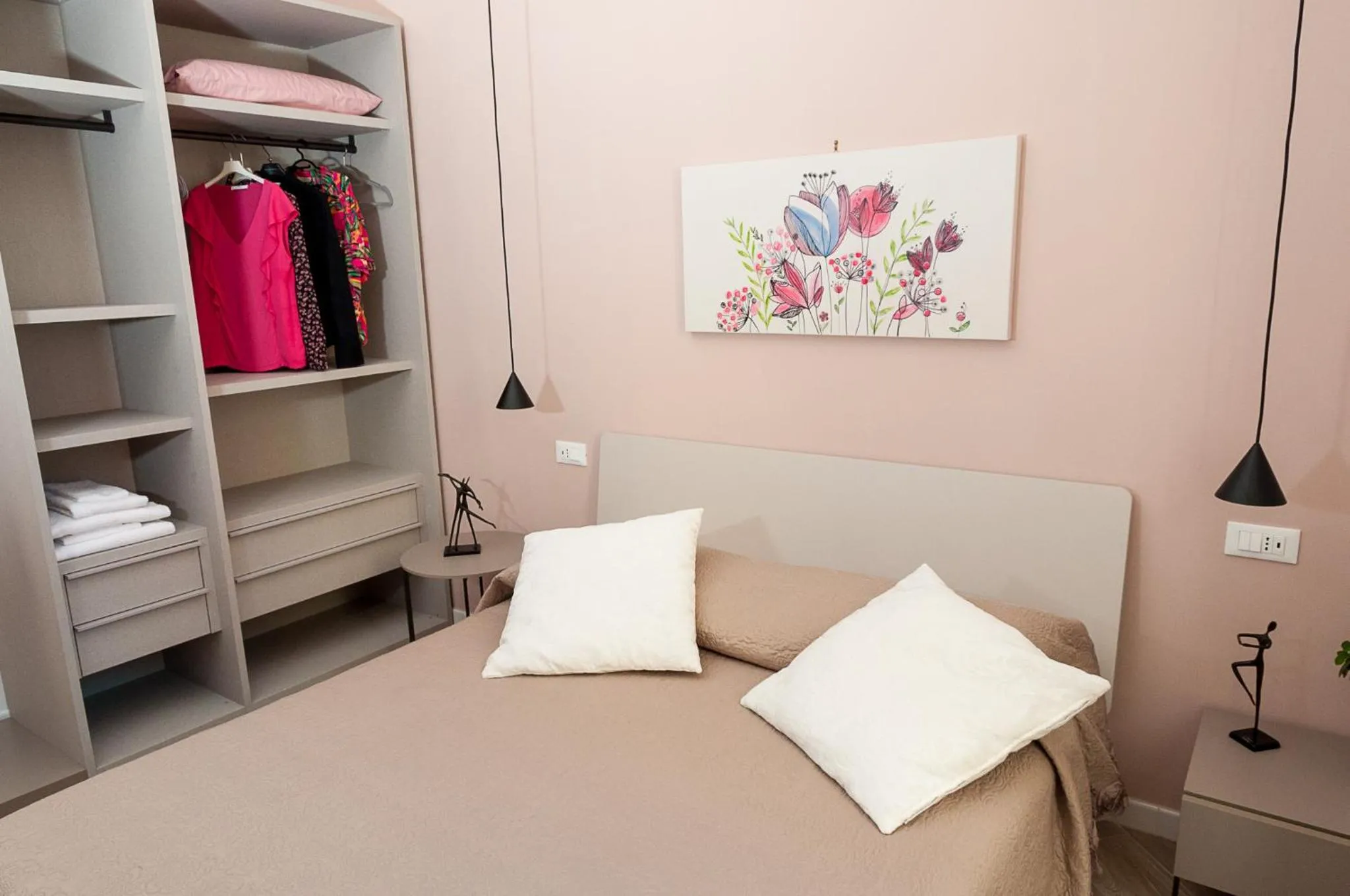 Bedroom, Bed in Quiet Home Terracina Apartments