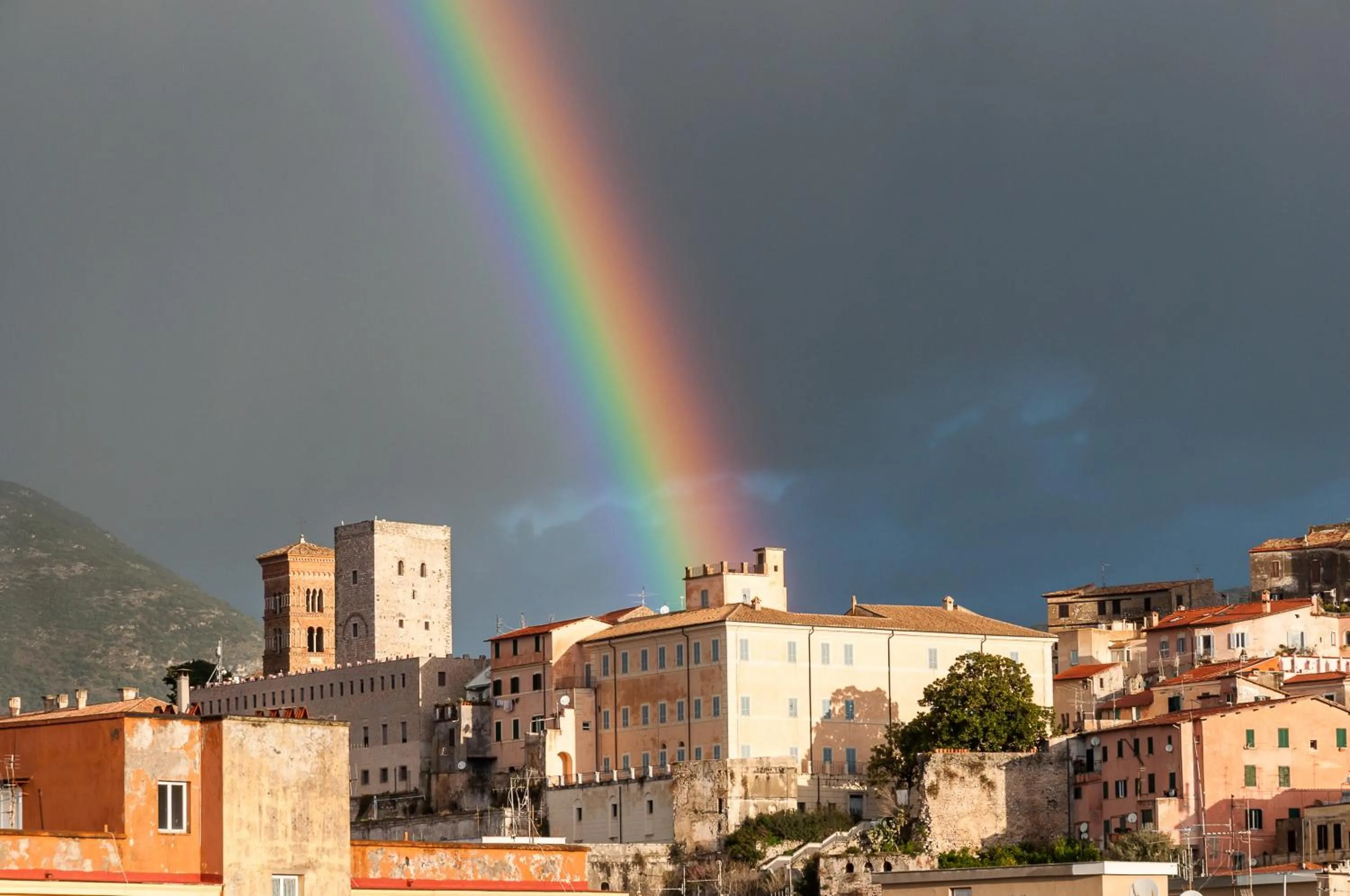 Day in Quiet Home Terracina Apartments