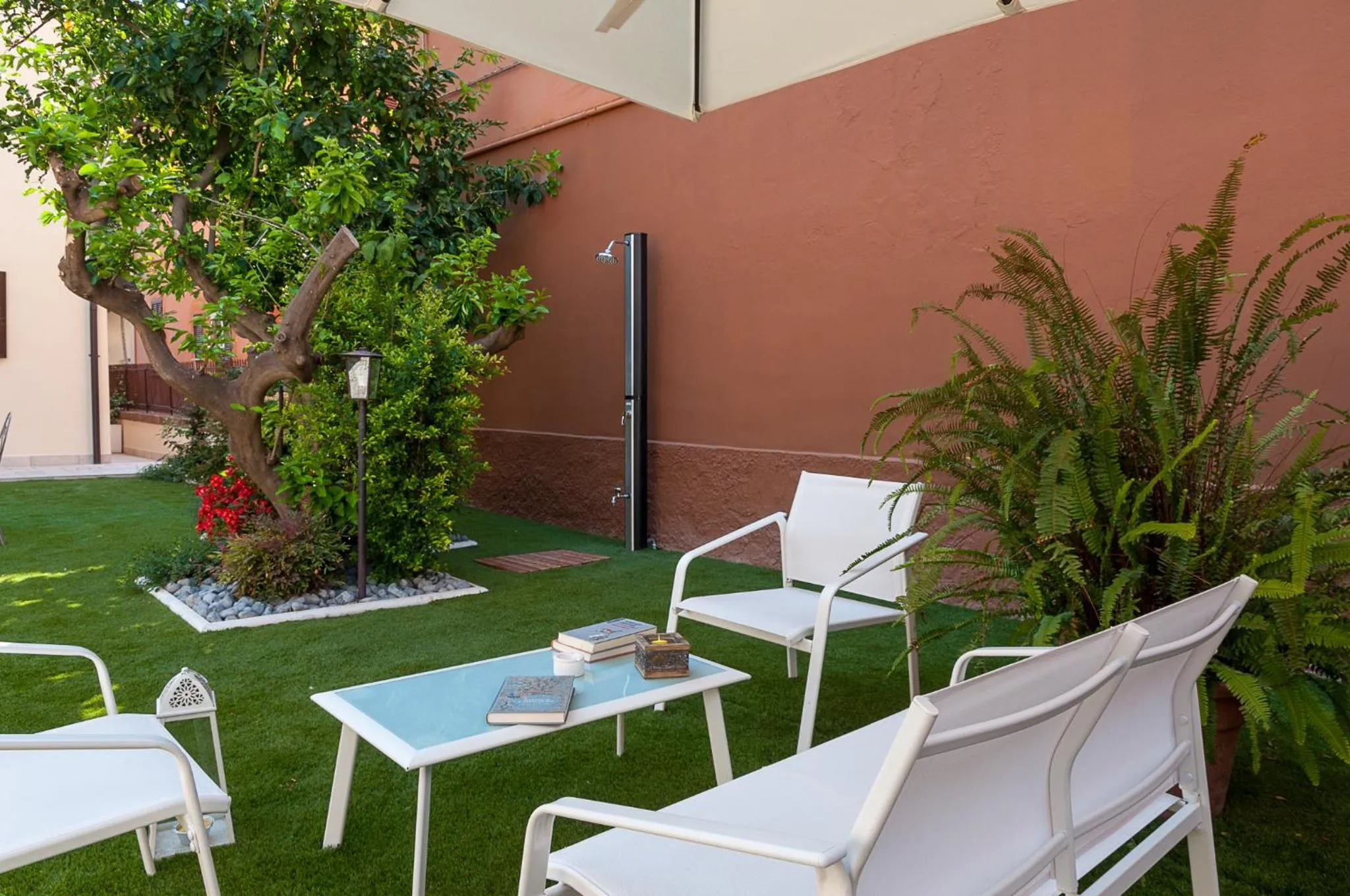 Shower in Quiet Home Terracina Apartments