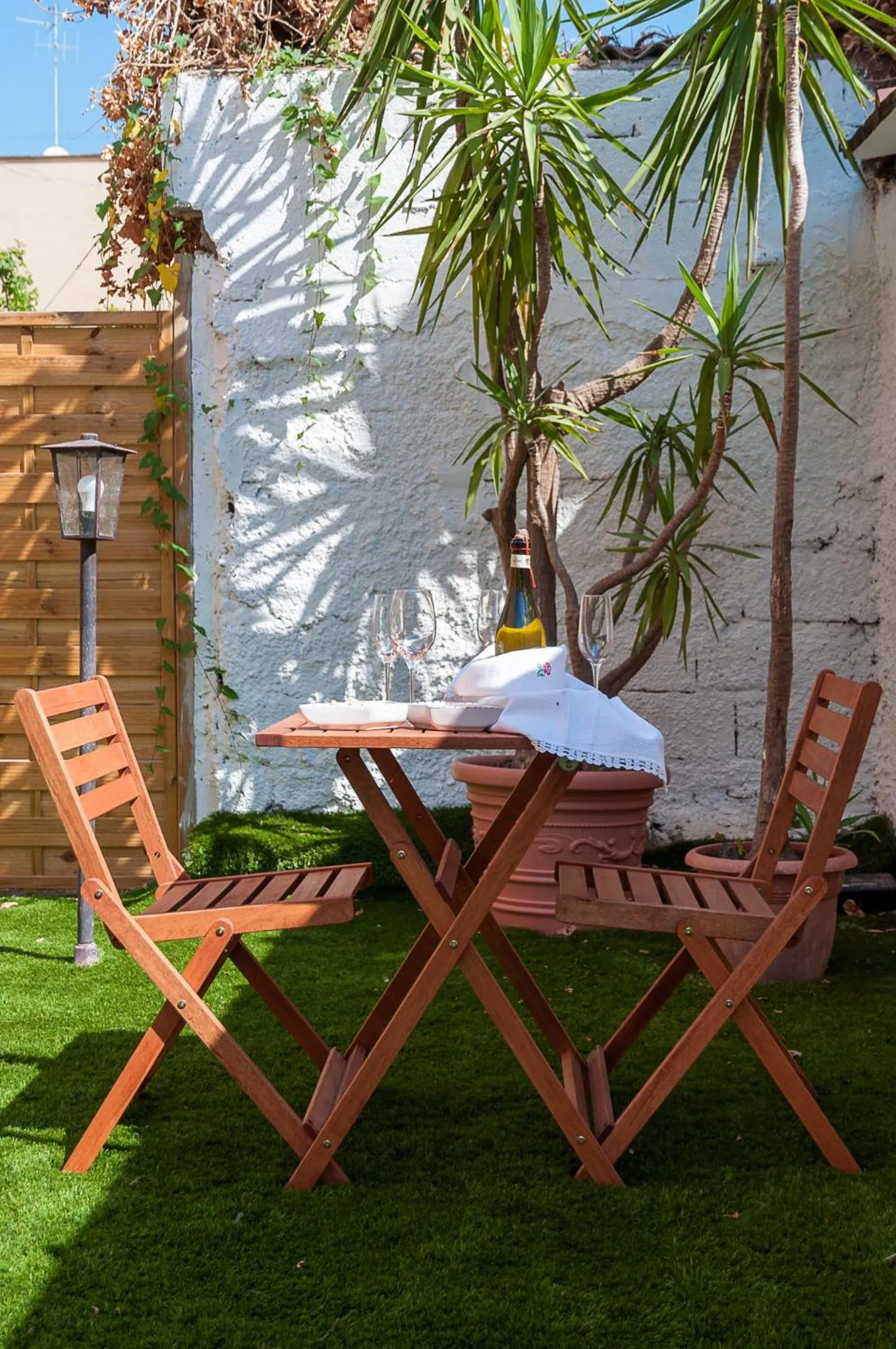 Garden in Quiet Home Terracina Apartments