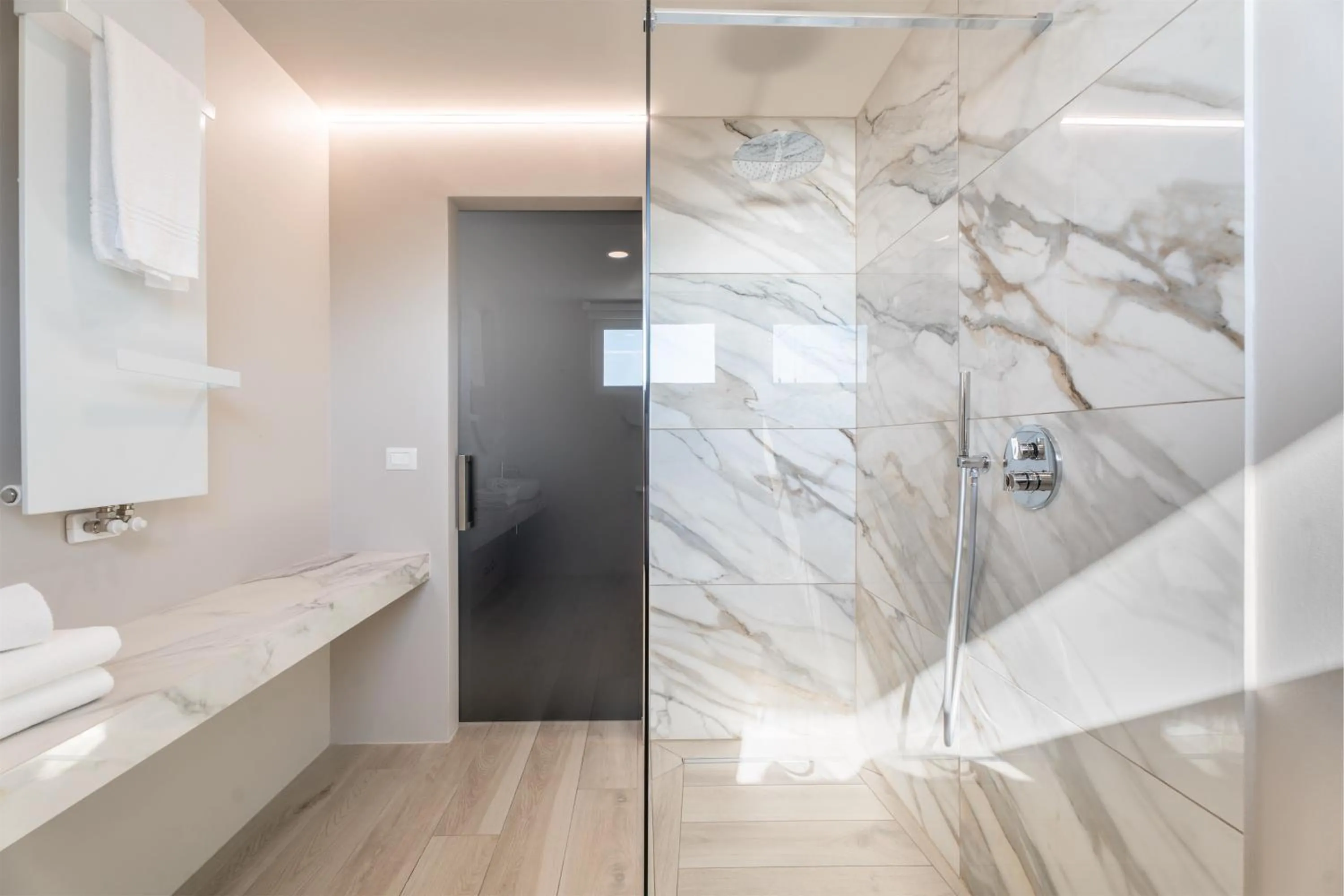 Shower in Hotel Diana