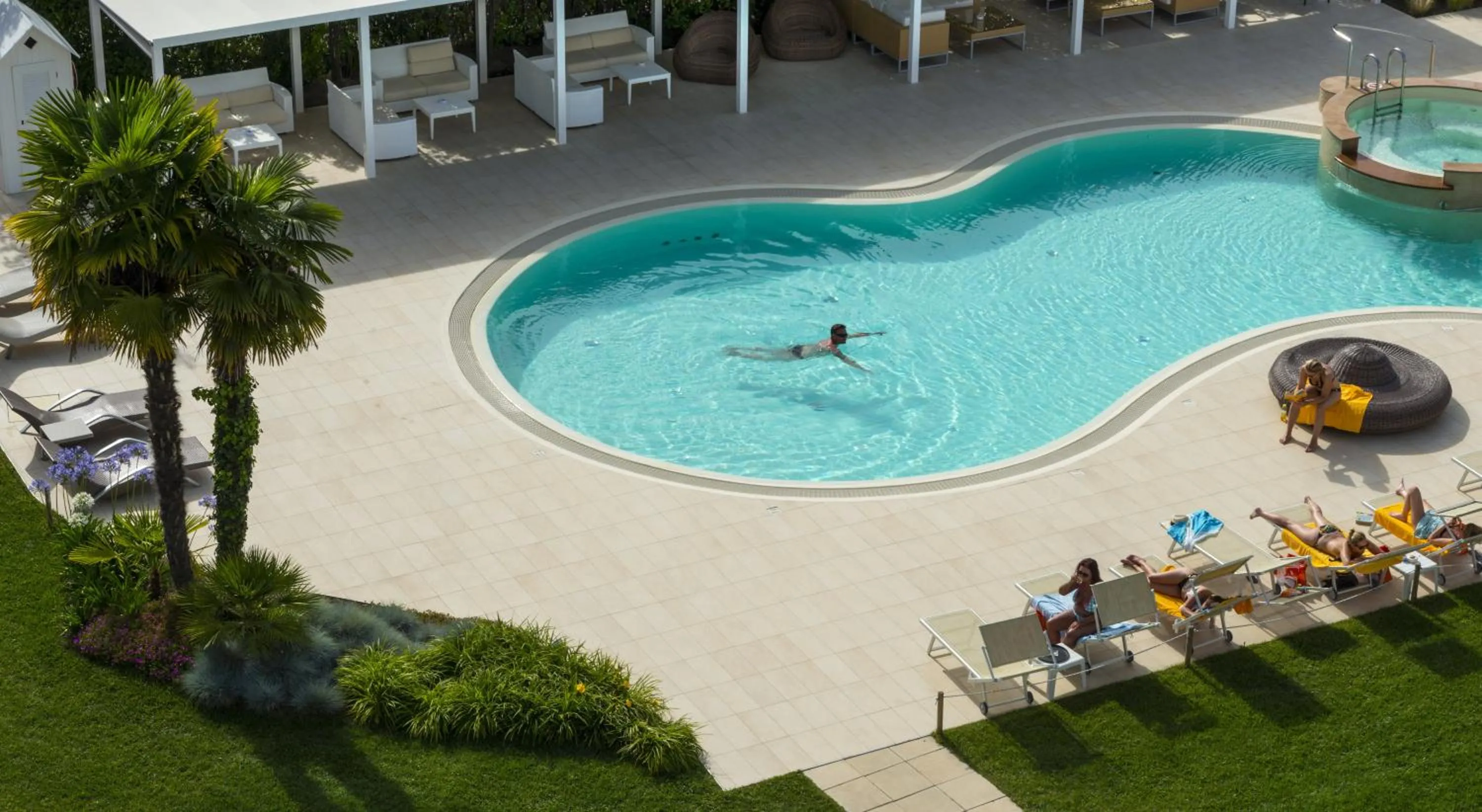 Swimming pool in Hotel San Marco