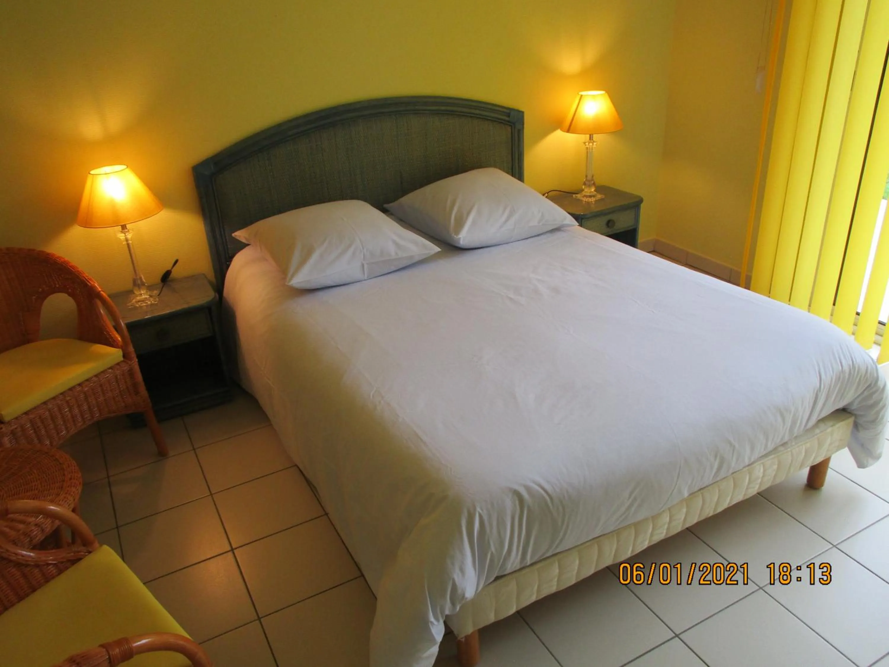 Bed in Locatlantique