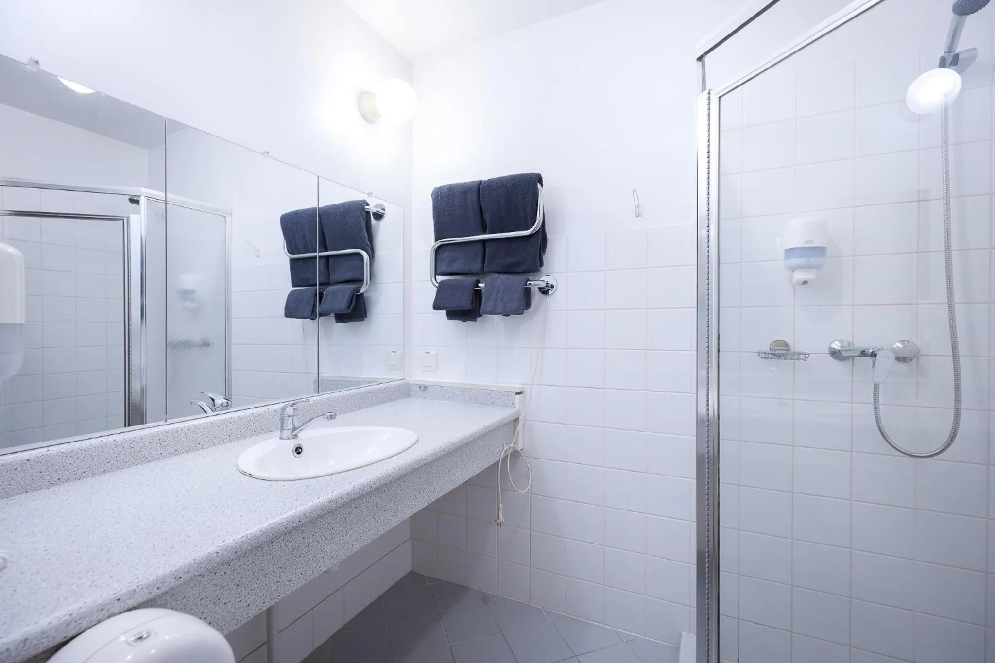 Shower in Peoleo Hotell