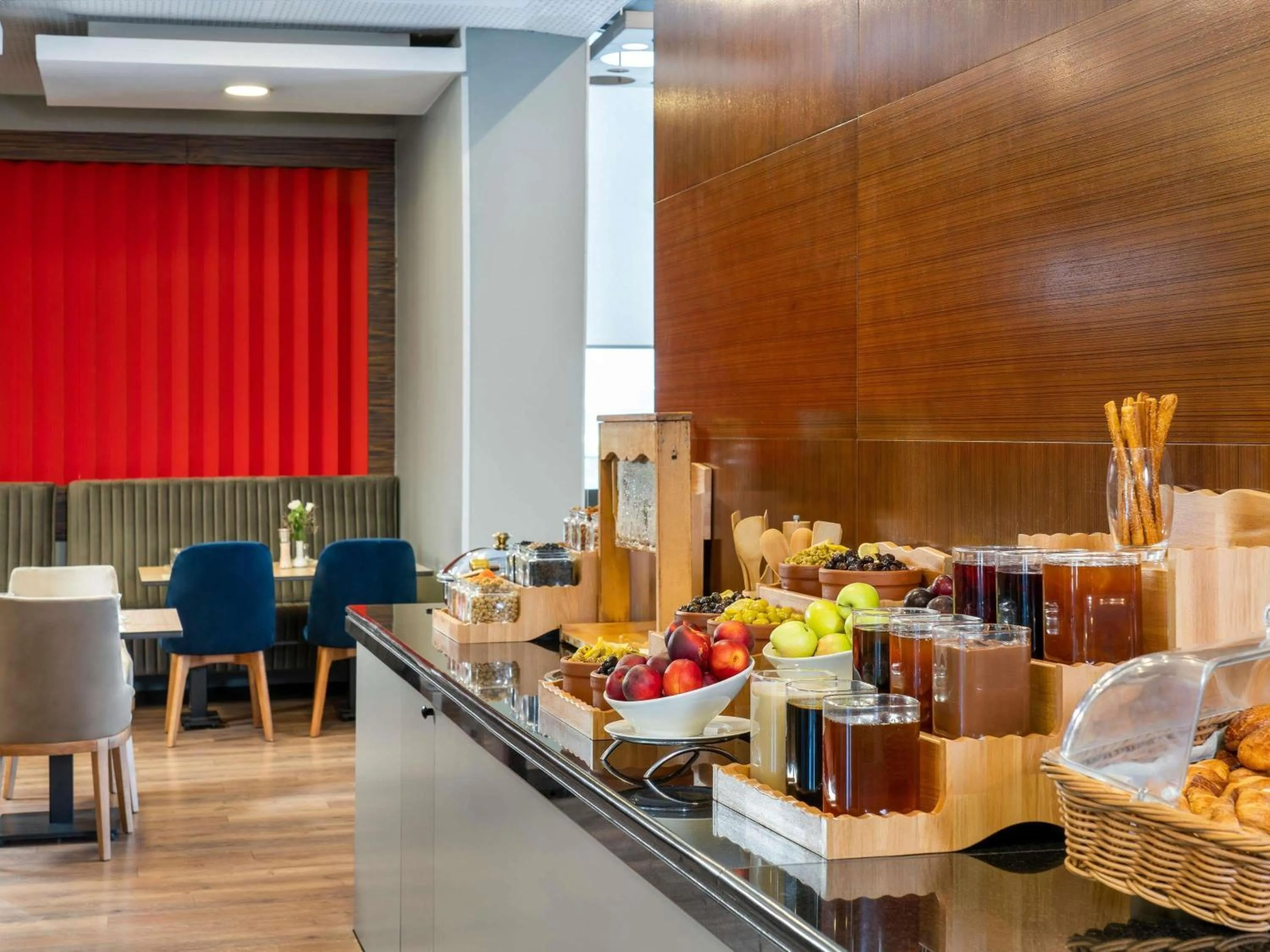 Restaurant/places to eat in Novotel Kayseri