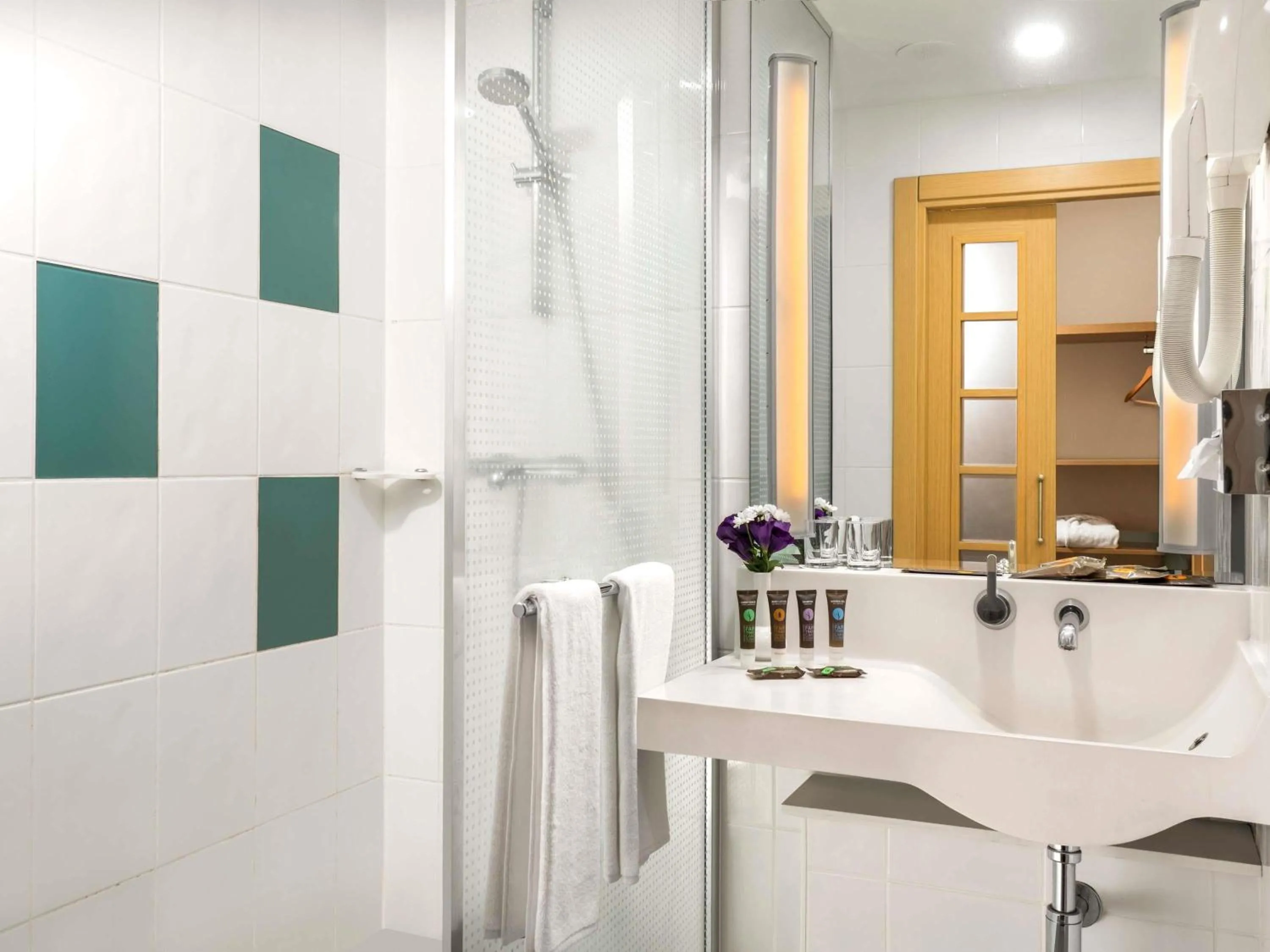 Bedroom in Novotel Kayseri