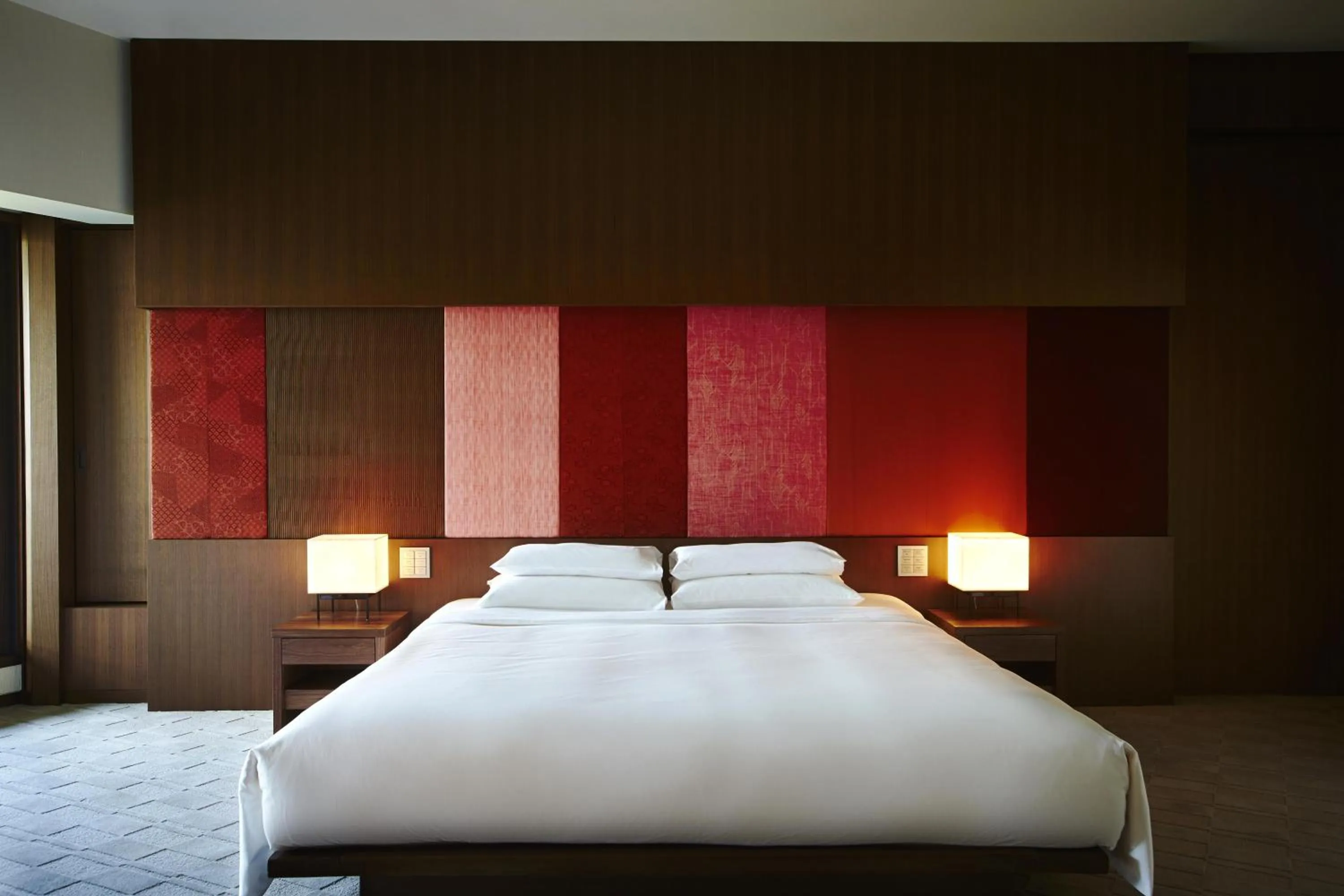 Photo of the whole room, Bed in Hyatt Regency Kyoto