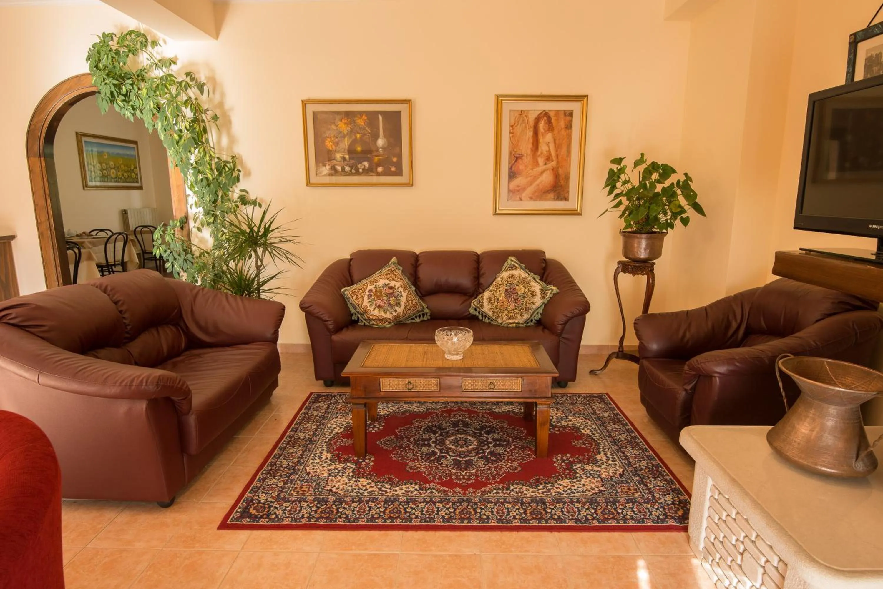 Evening entertainment in Albergo Della Corte