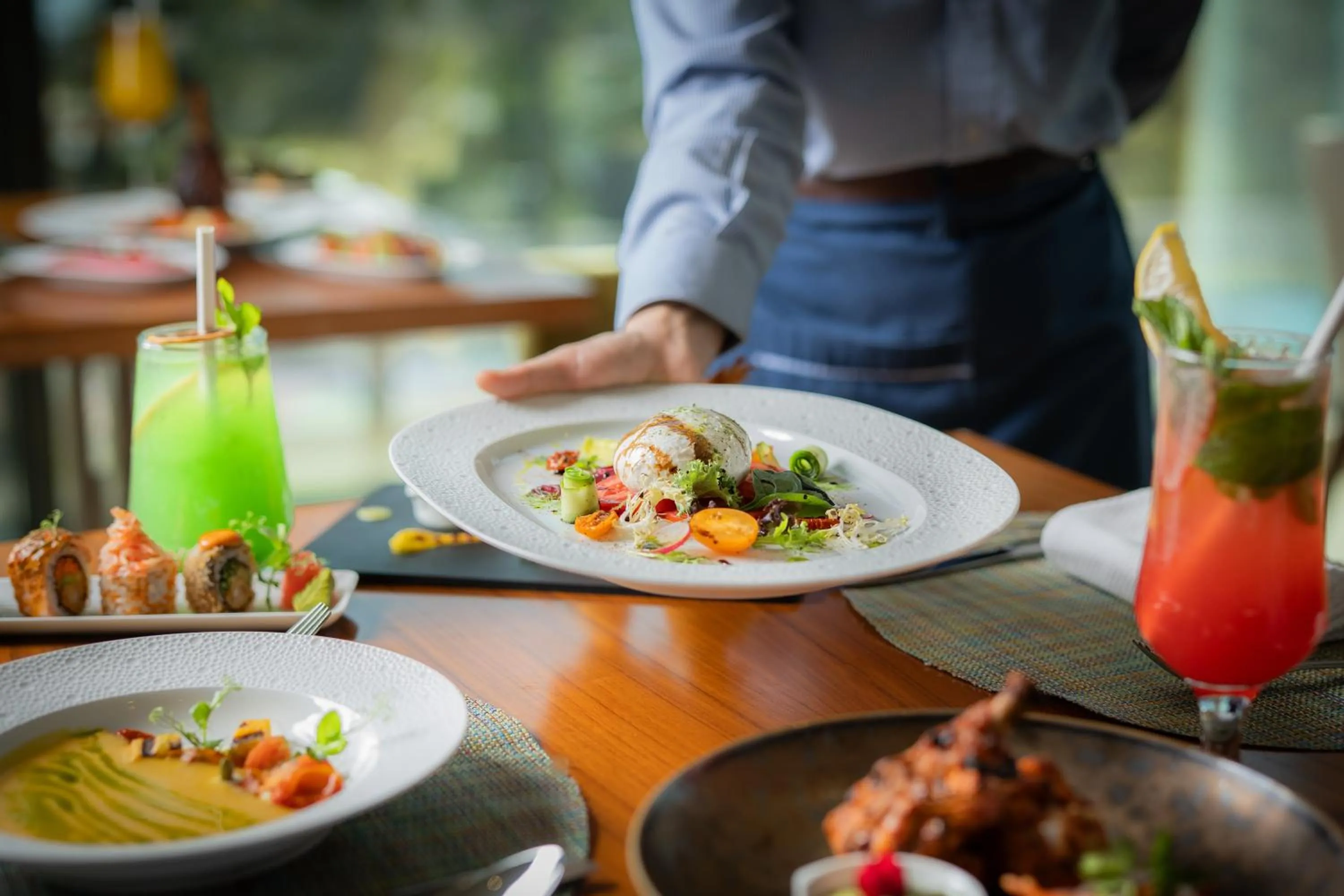 Restaurant/places to eat in The Venue Jeddah Corniche