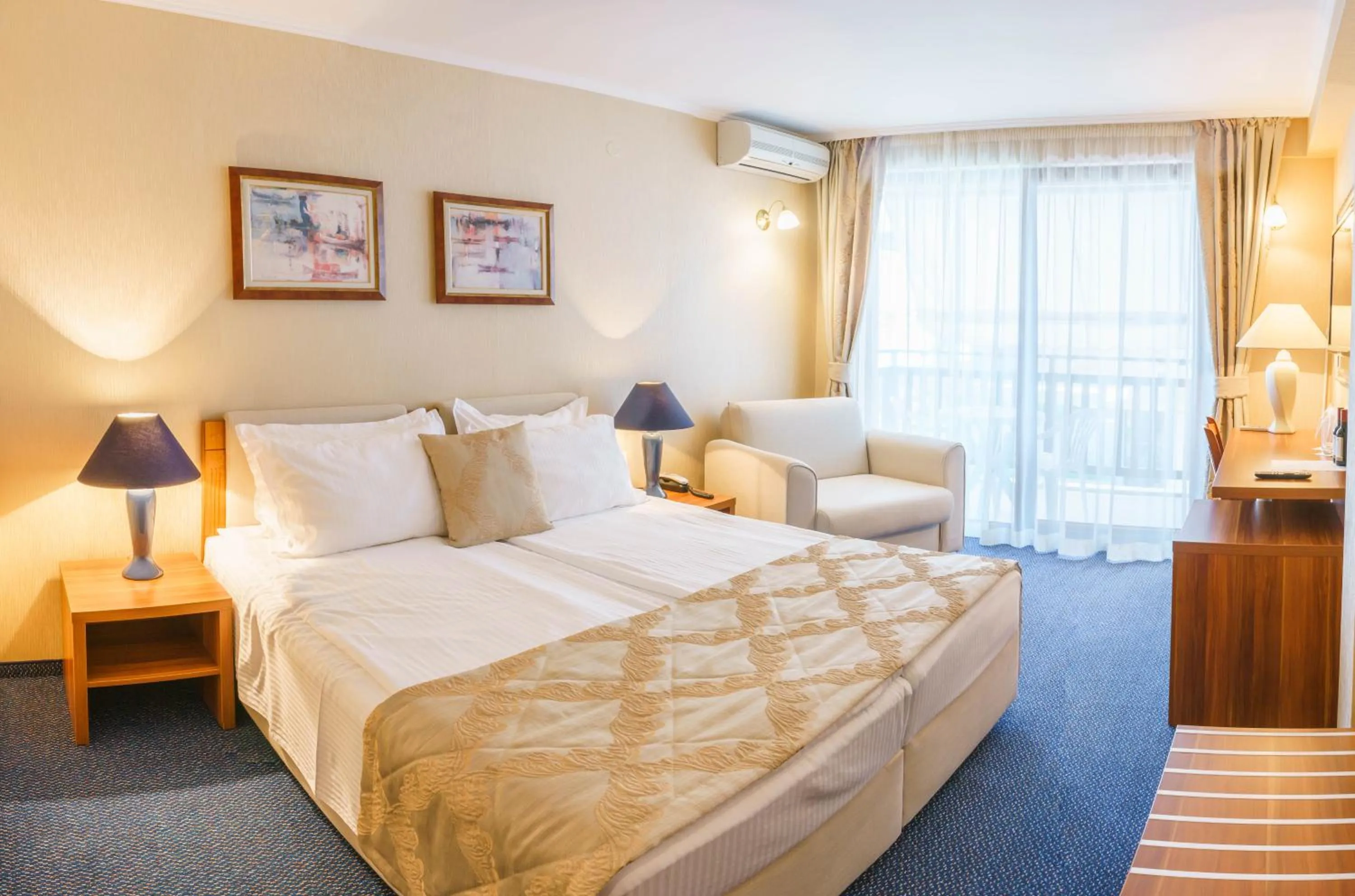 Photo of the whole room in Fjord B&B