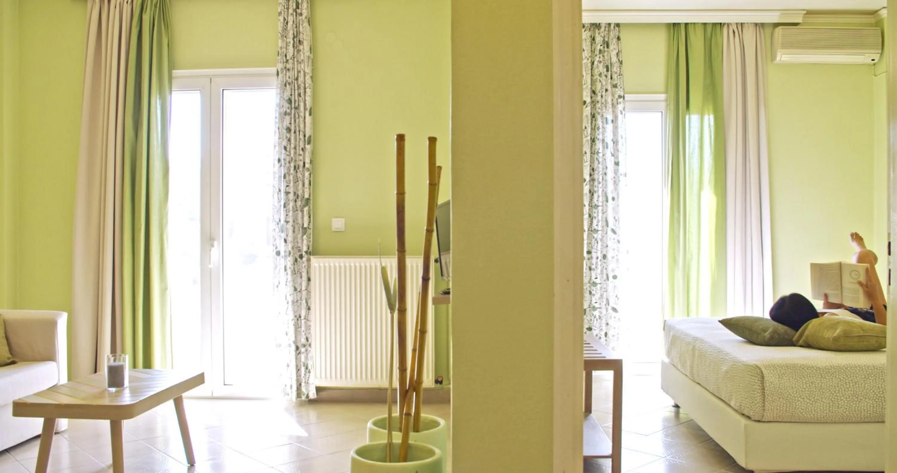 Bed in Waterlily Hotel Apartments