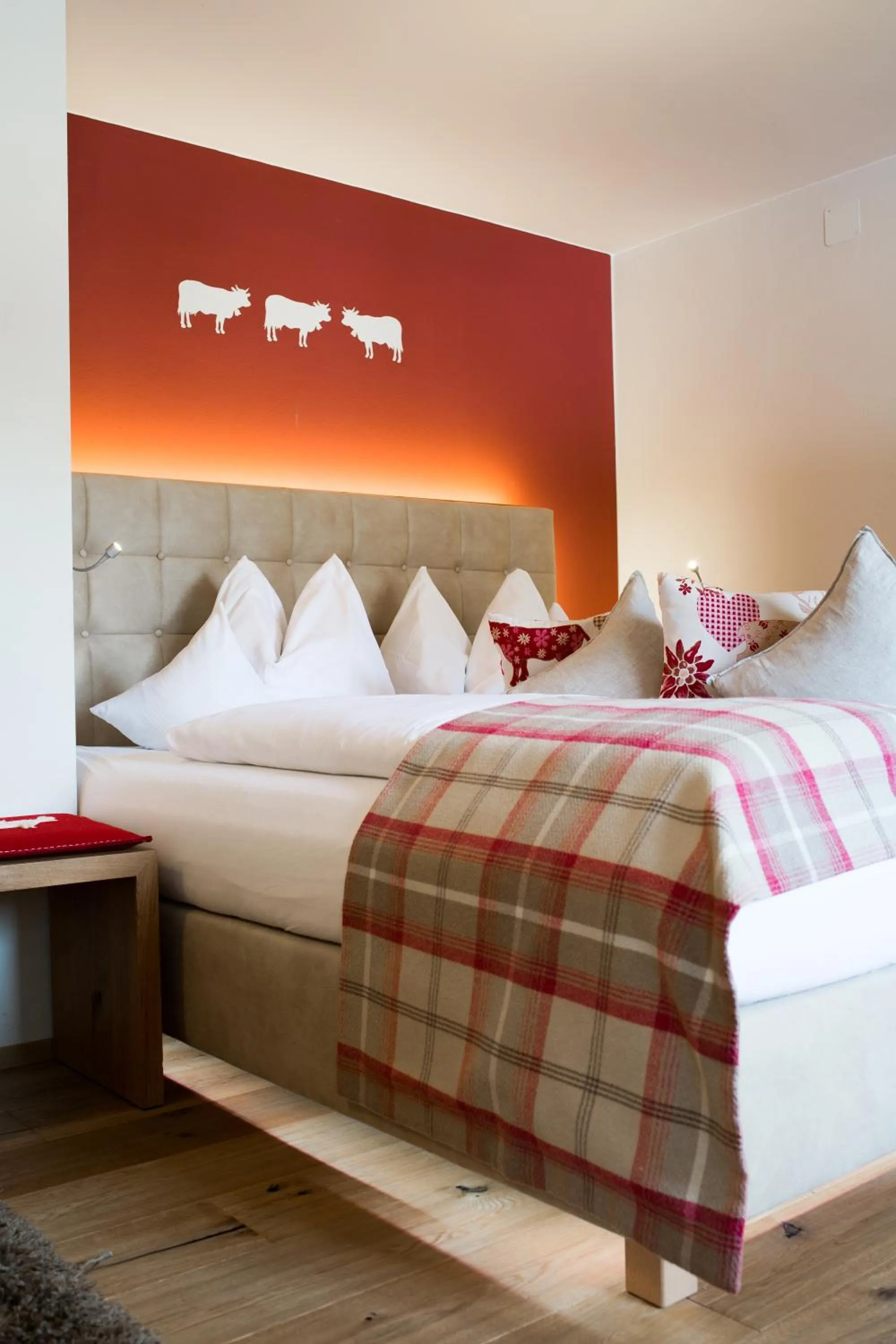 Bedroom, Bed in Berghotel Schlossanger Alp
