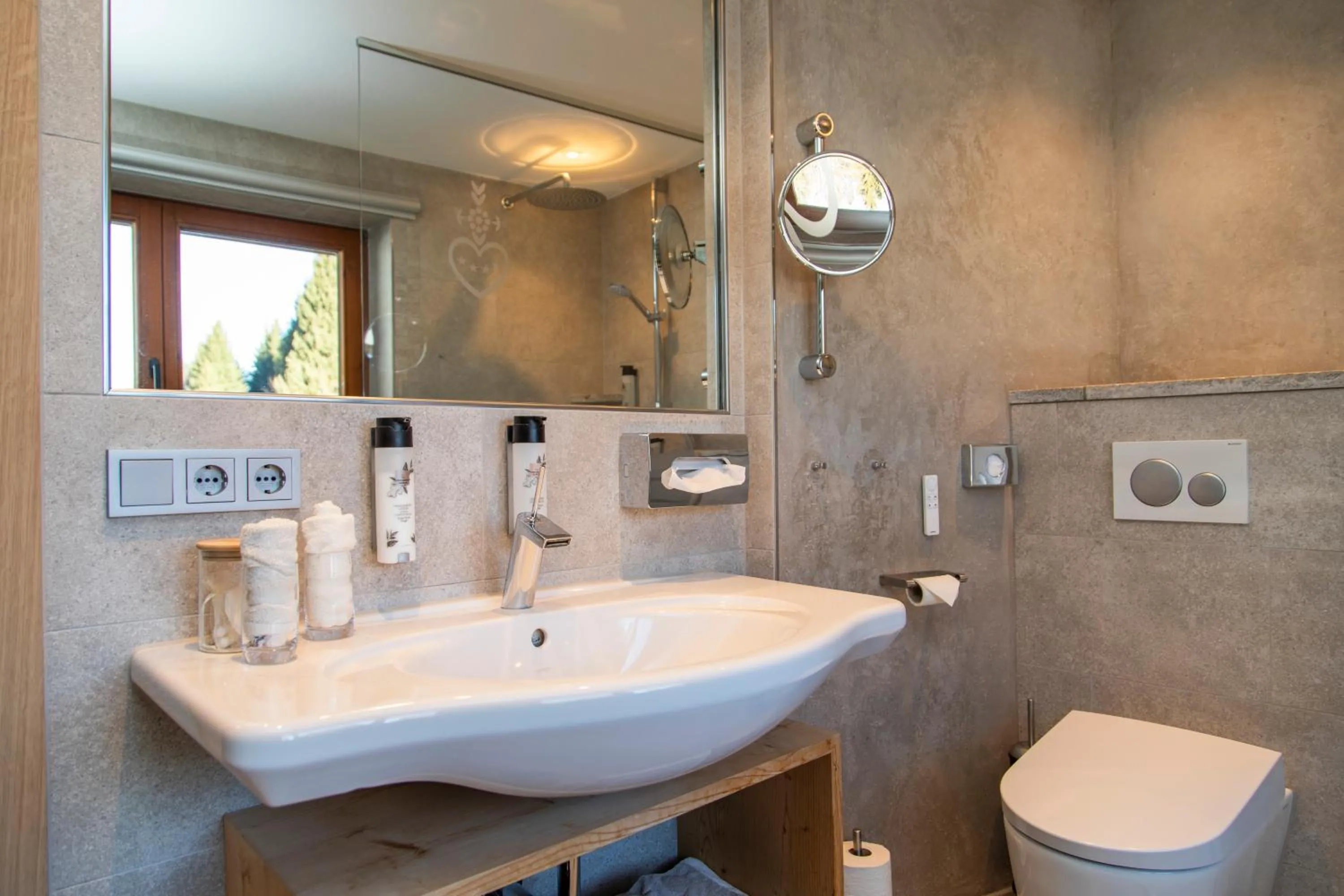 Bathroom in Berghotel Schlossanger Alp