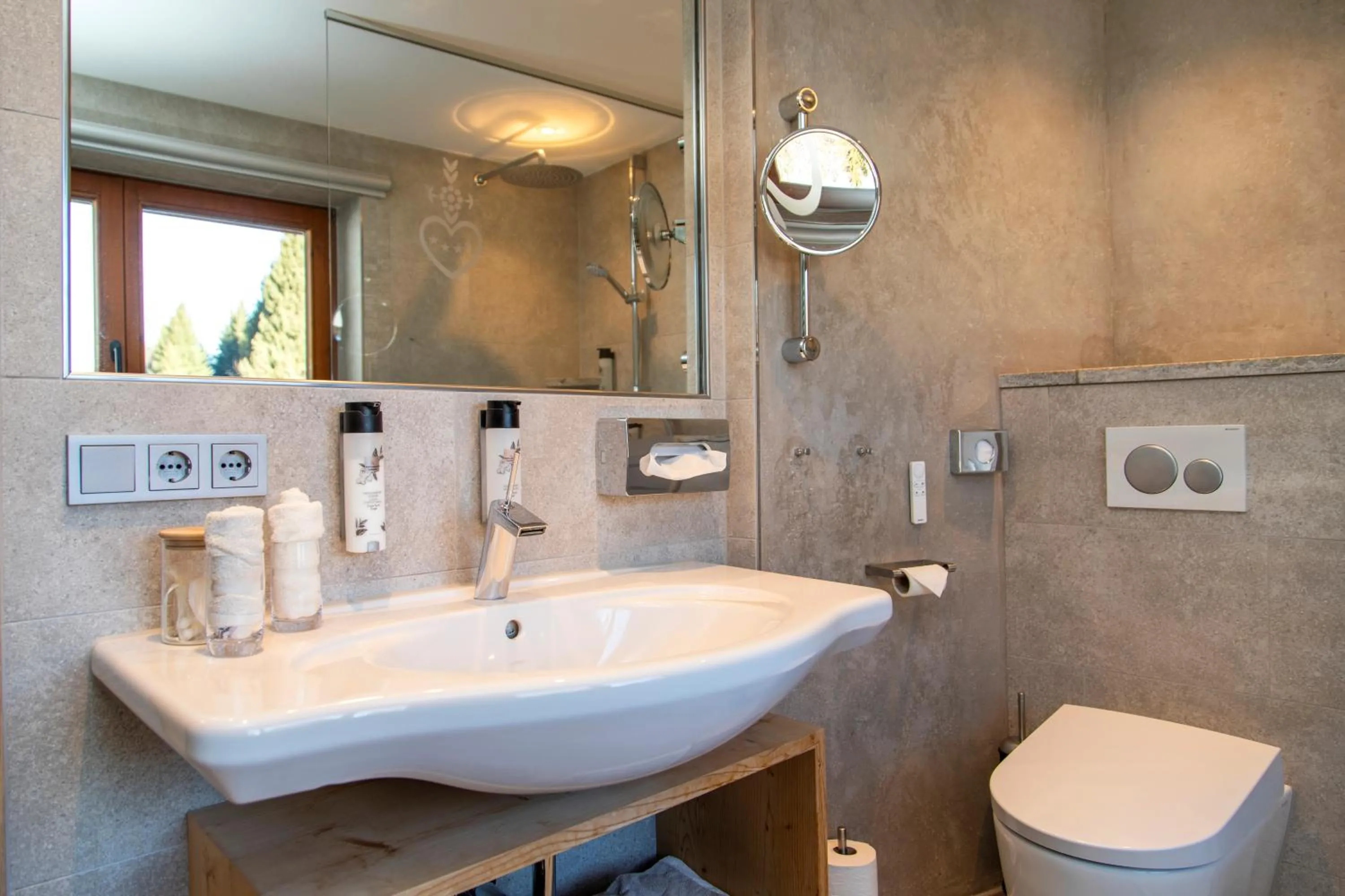 Bathroom in Berghotel Schlossanger Alp