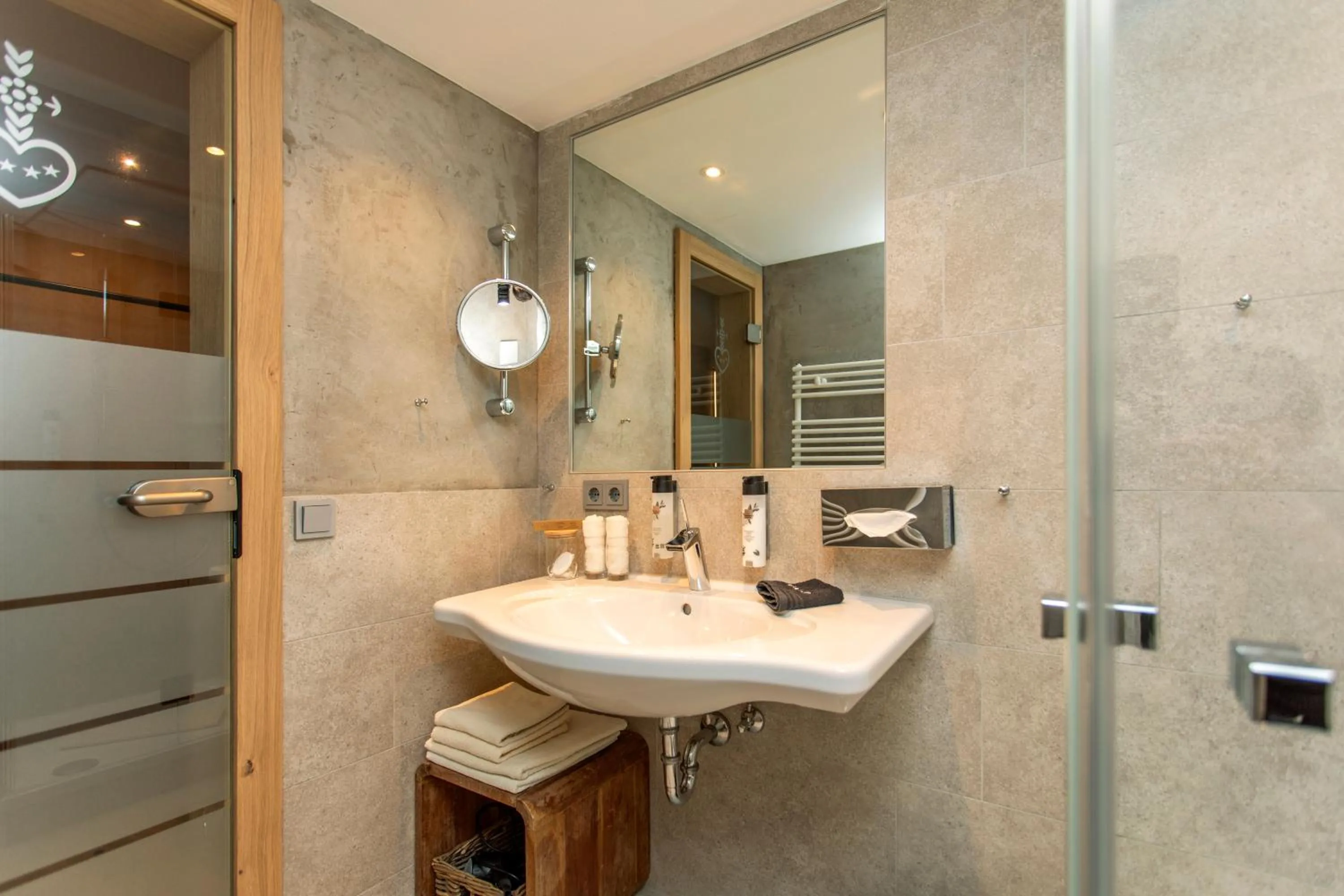 Bathroom in Berghotel Schlossanger Alp
